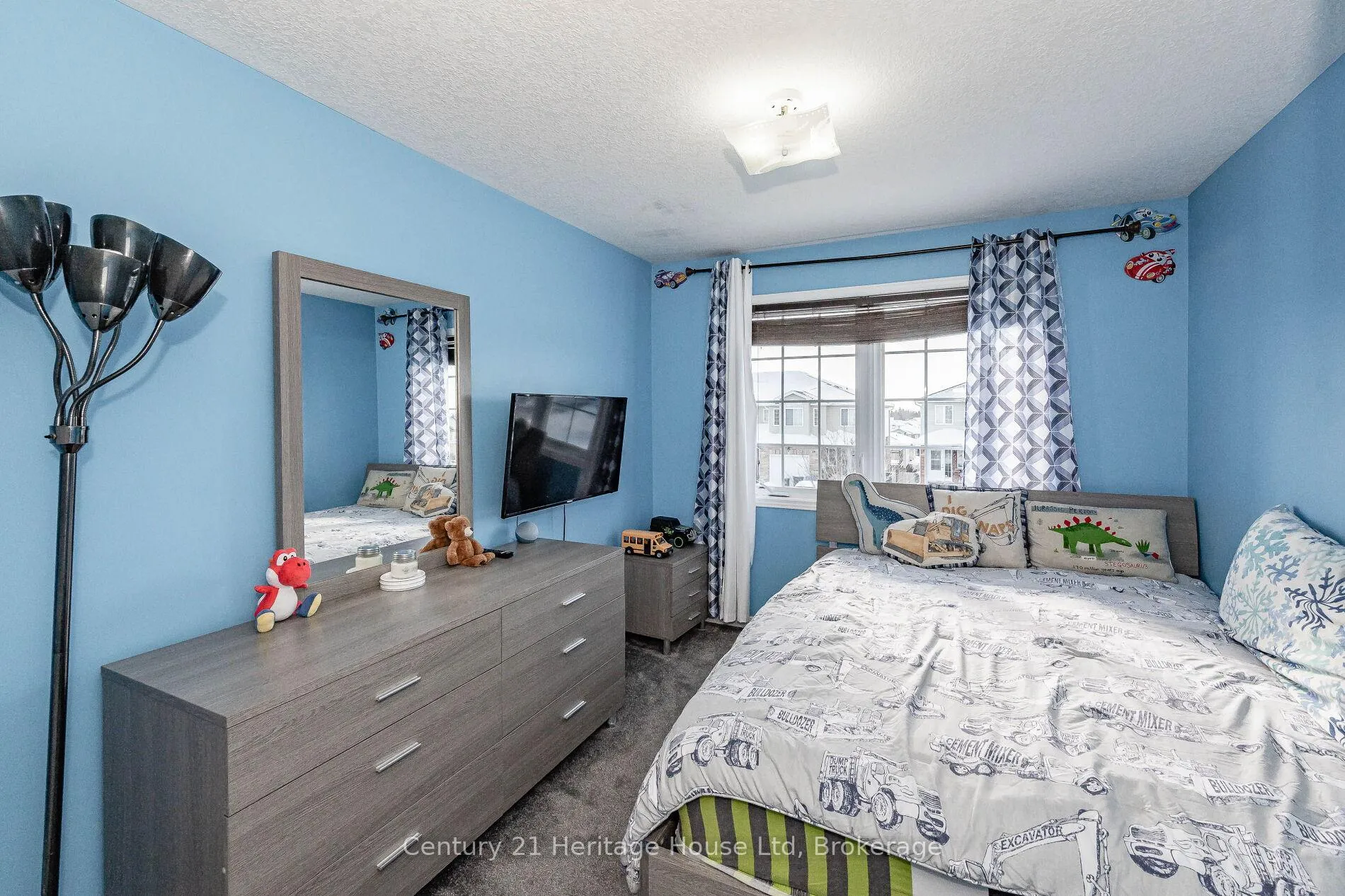 Photo 27 of 37 Hasler Crescent, Guelph, Pineridge/Westminster Woods — HOMEH