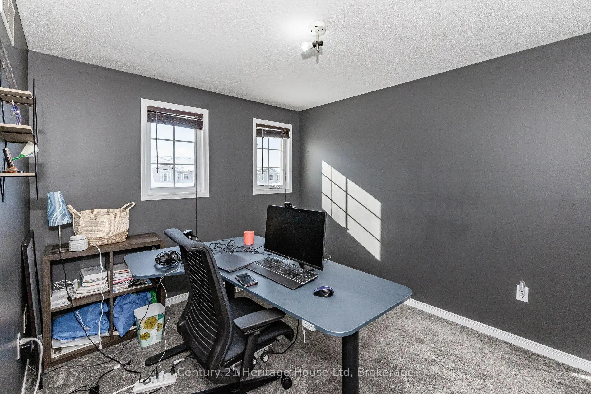 Photo 29 of 37 Hasler Crescent, Guelph, Pineridge/Westminster Woods — HOMEH