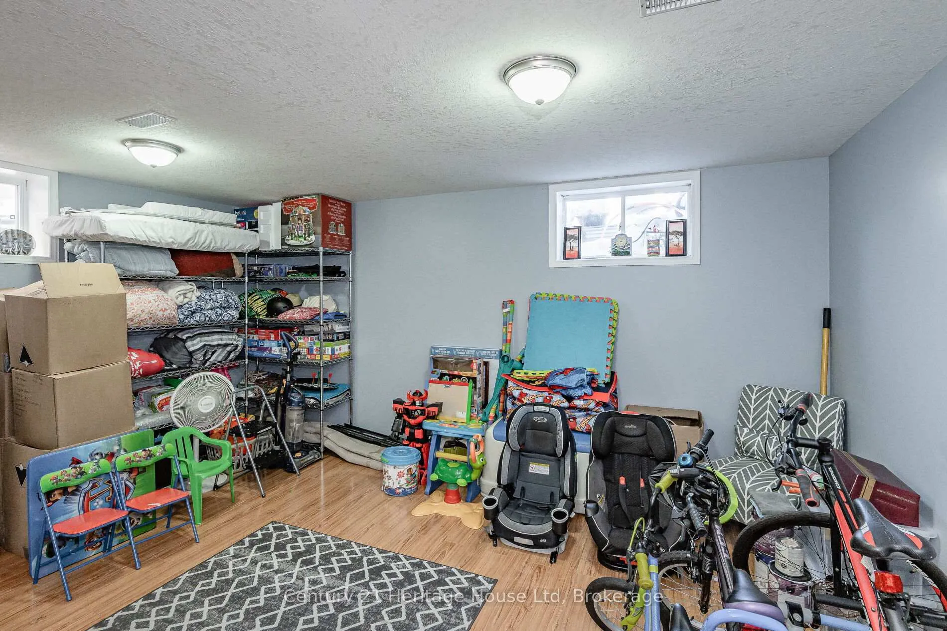 Photo 34 of 37 Hasler Crescent, Guelph, Pineridge/Westminster Woods — HOMEH