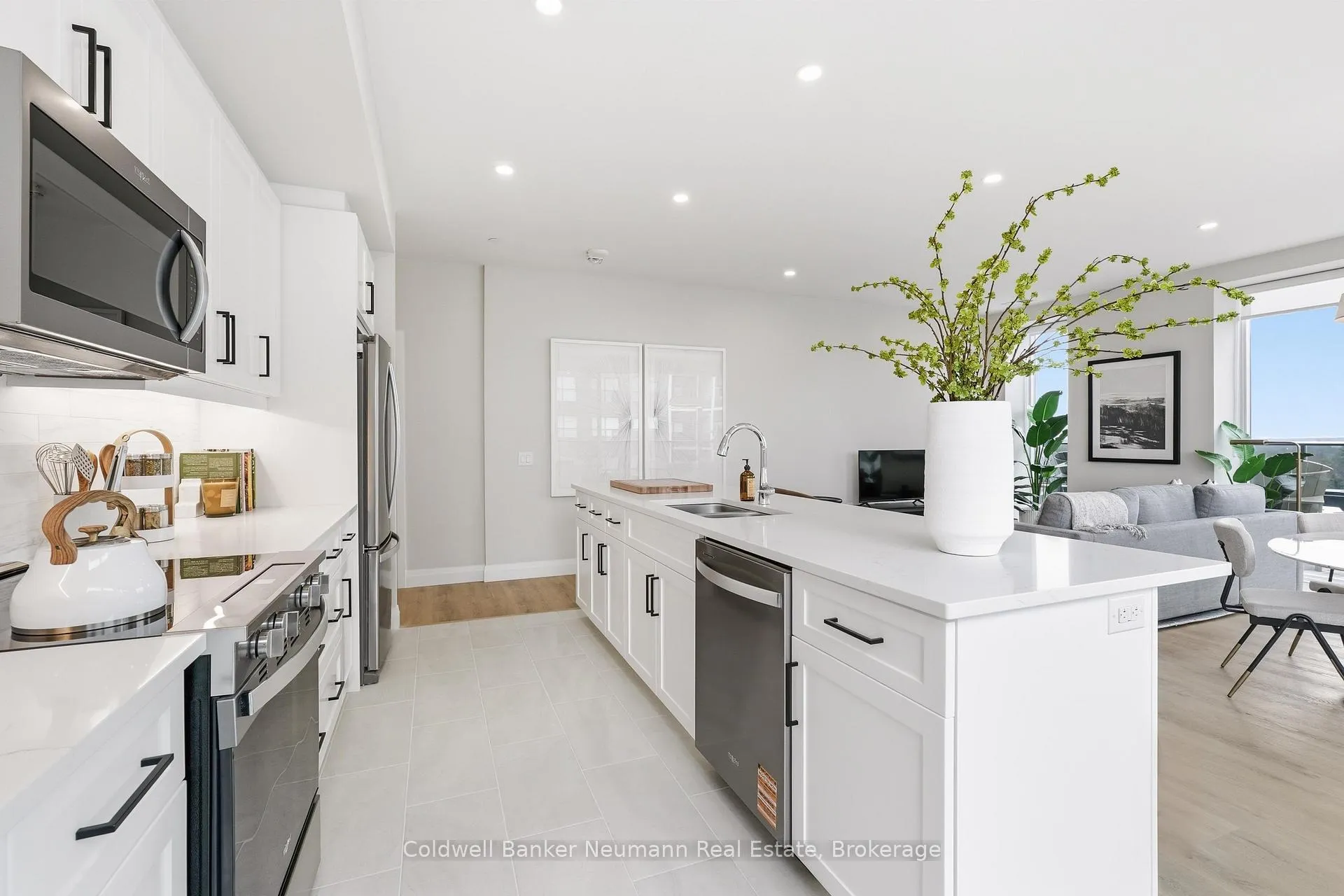Photo 7 of Unit 813, 1882 Gordon Street, Guelph, Pineridge/Westminster Woods — HOMEH