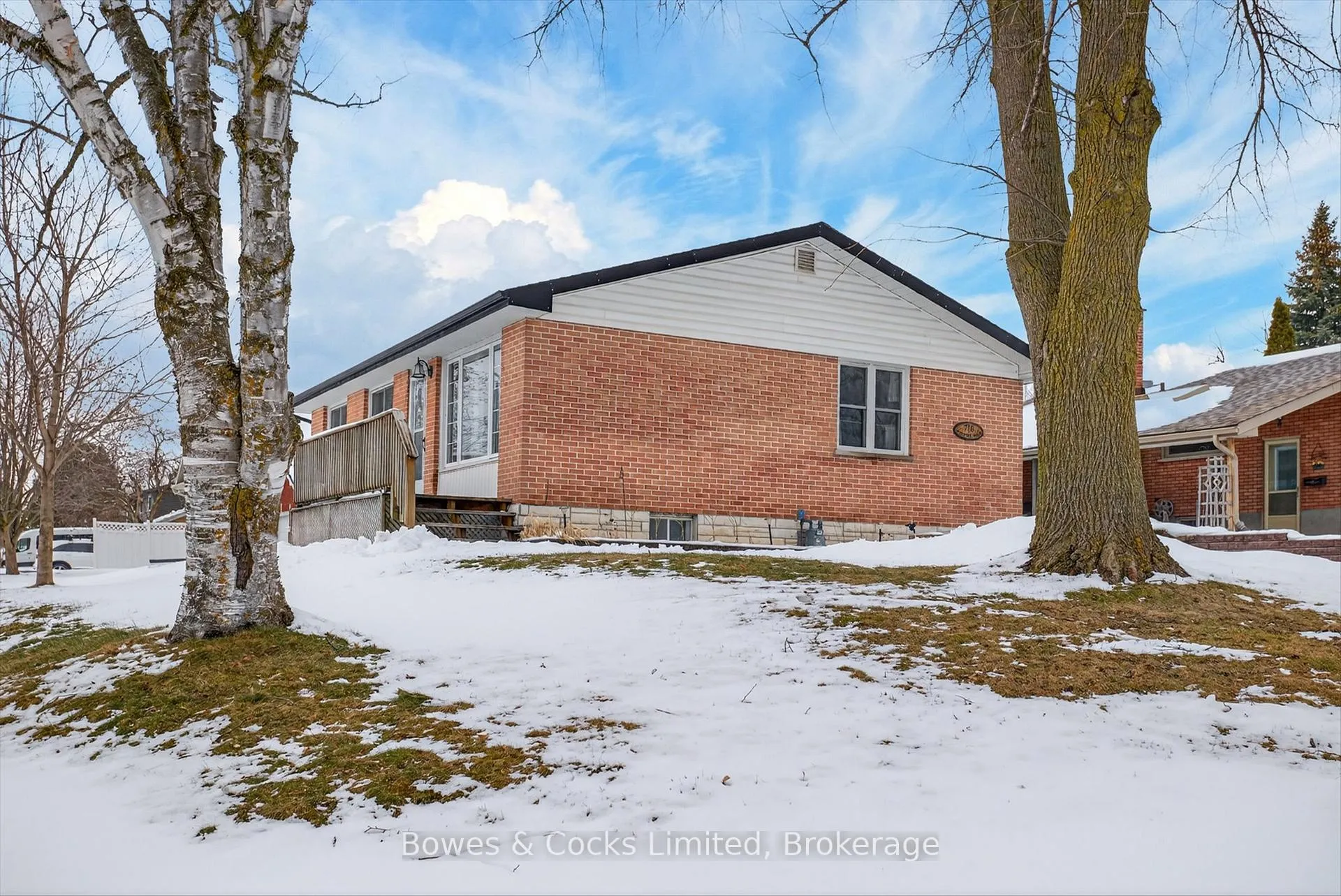 Photo 2 of 716 Otonabee Drive, Peterborough, Ashburnham Ward 4 — HOMEH