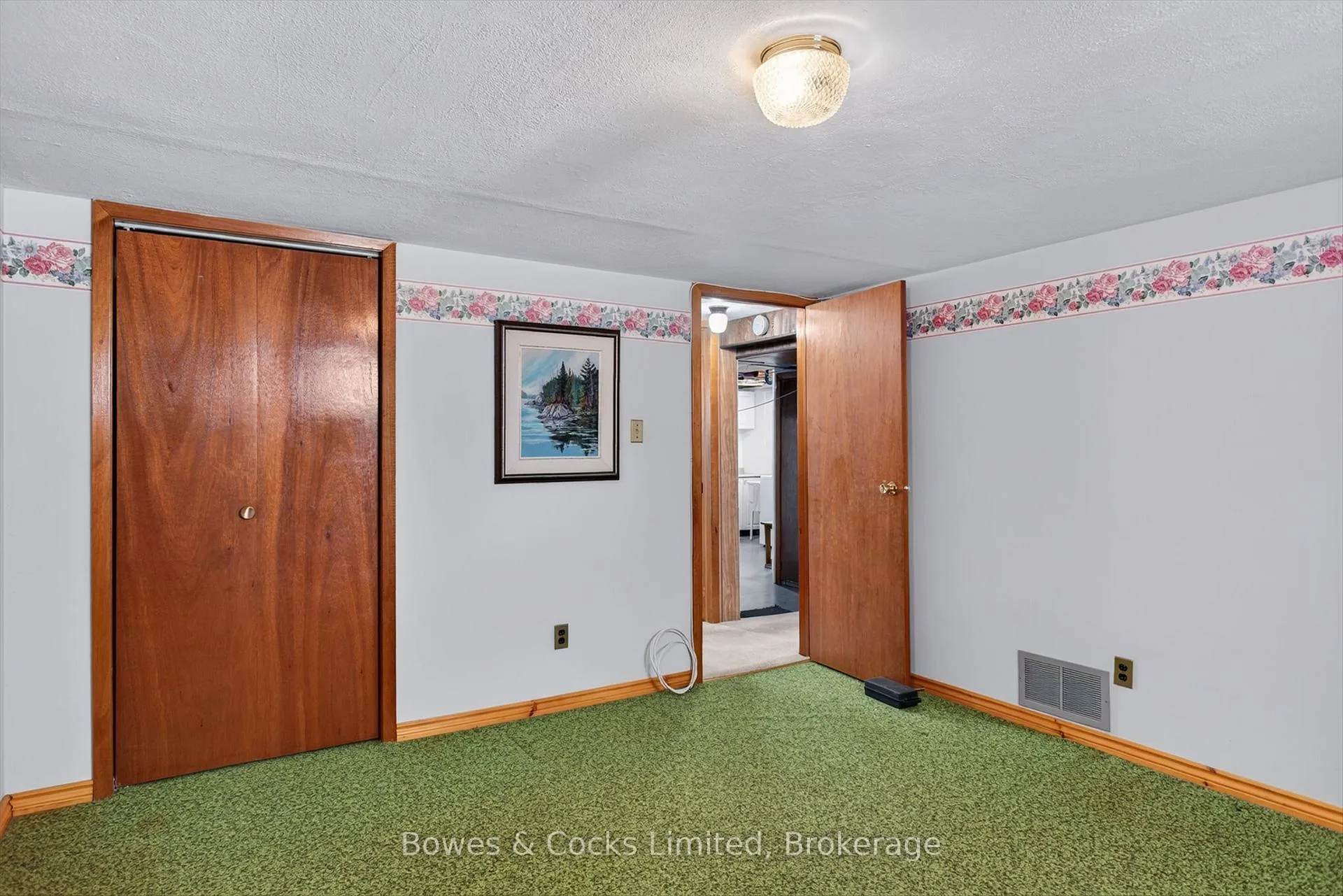 Photo 28 of 716 Otonabee Drive, Peterborough, Ashburnham Ward 4 — HOMEH
