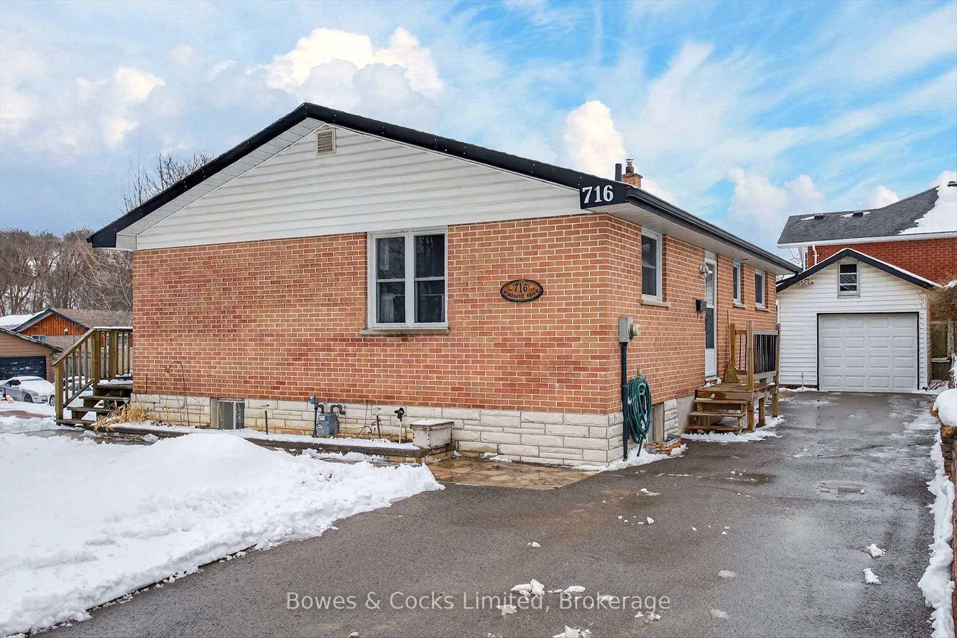 Photo 36 of 716 Otonabee Drive, Peterborough, Ashburnham Ward 4 — HOMEH