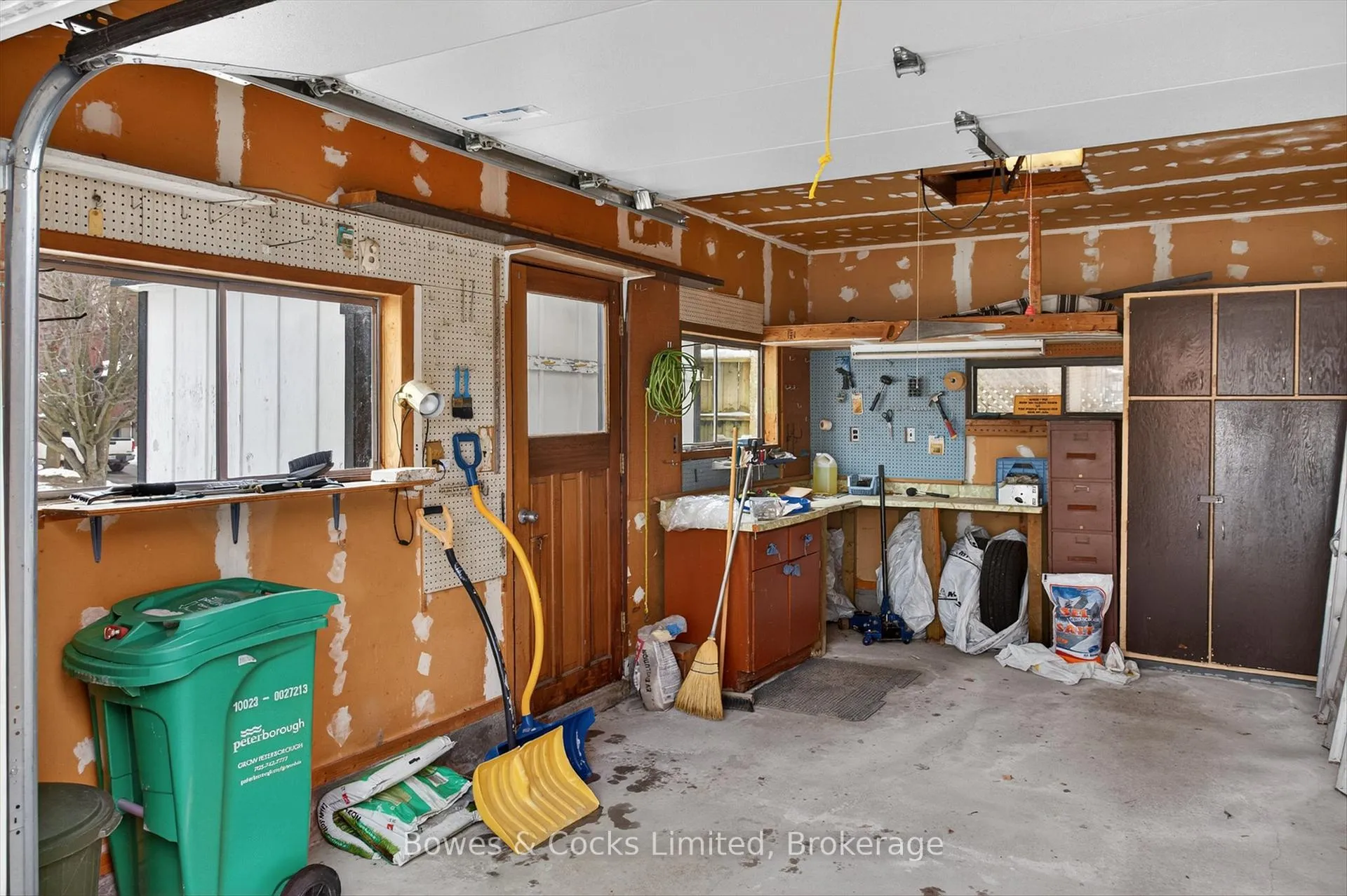 Photo 43 of 716 Otonabee Drive, Peterborough, Ashburnham Ward 4 — HOMEH