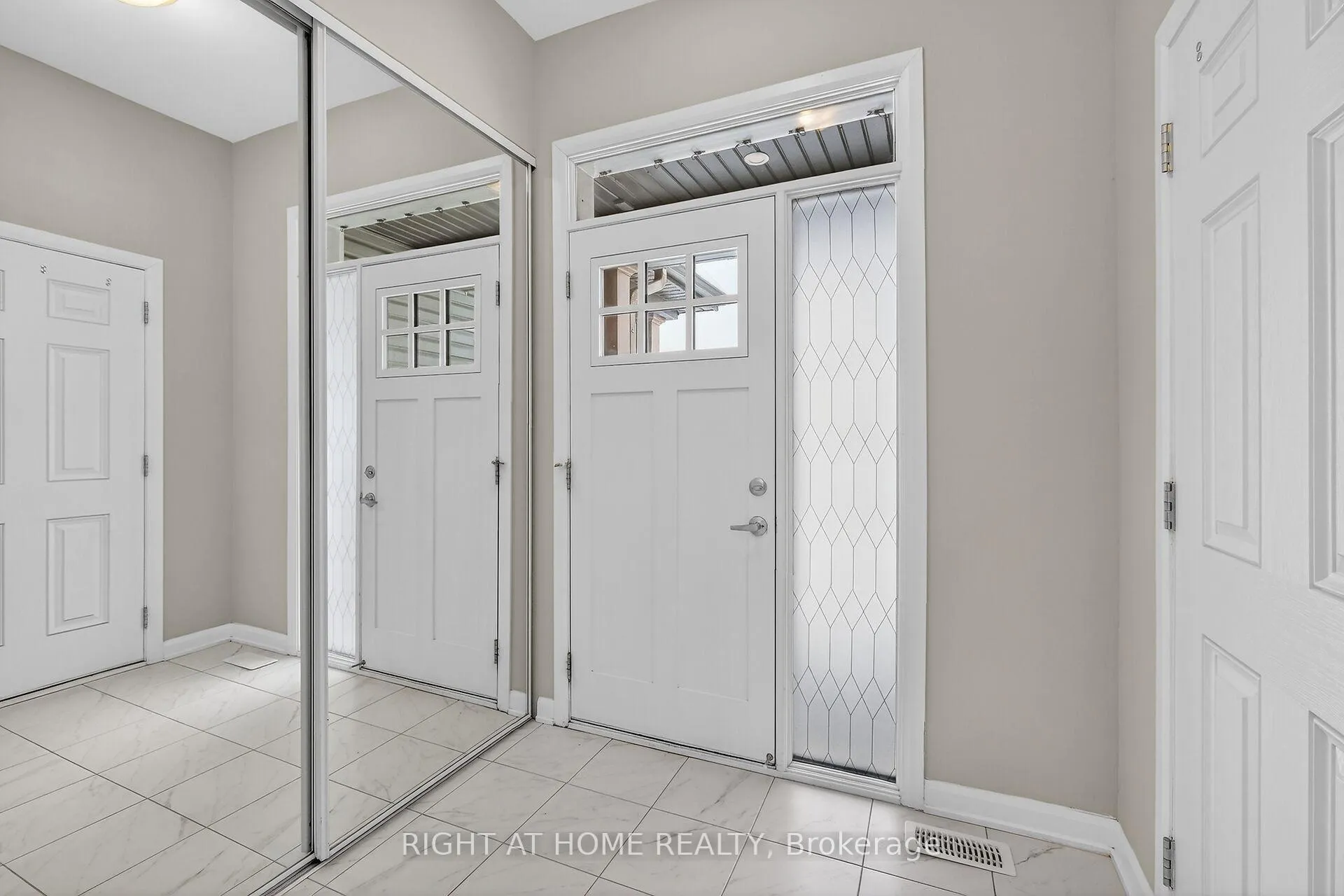 Photo 2 of 577 Decoeur Drive, Ottawa, Avalon West — HOMEH