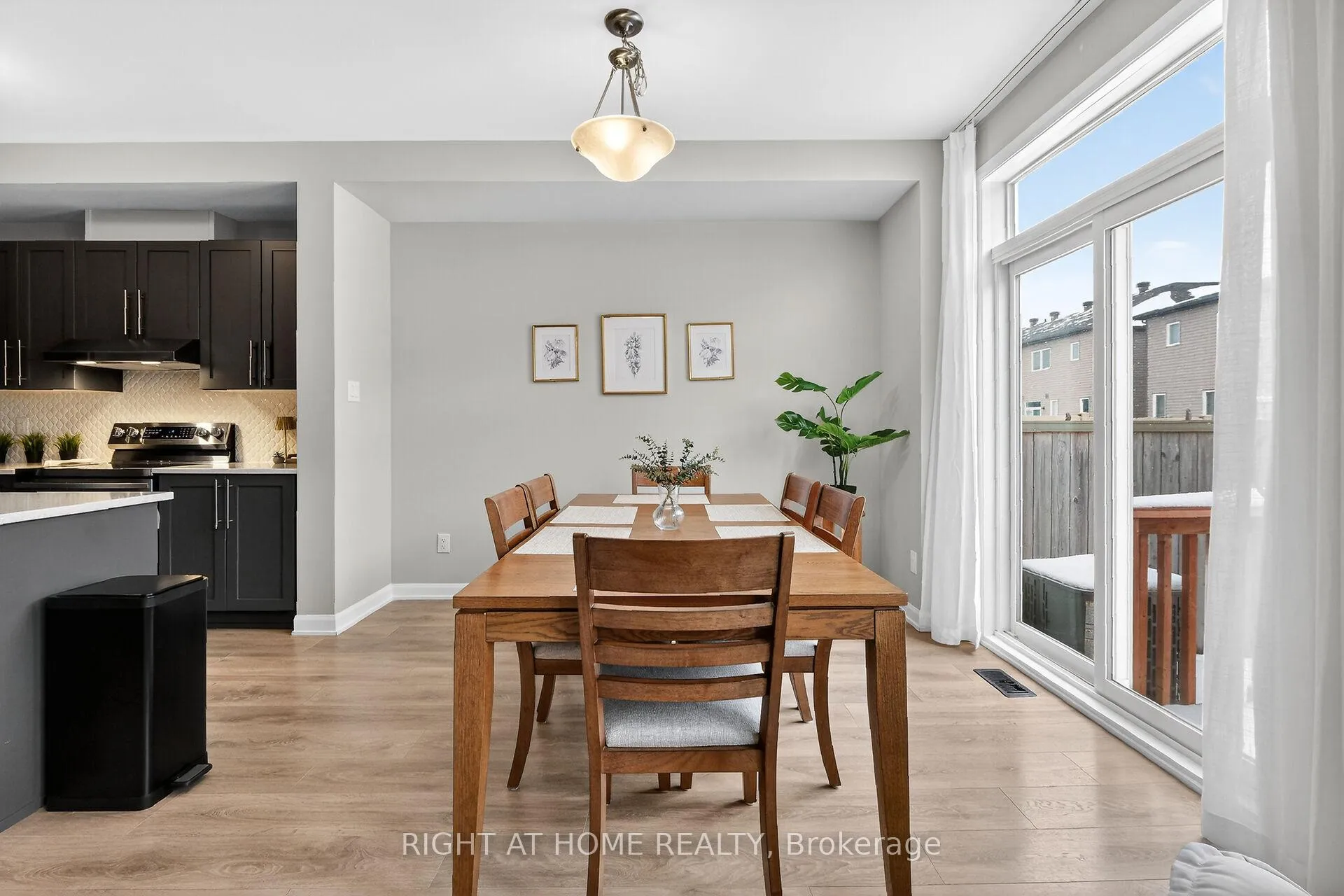 Photo 13 of 577 Decoeur Drive, Ottawa, Avalon West — HOMEH
