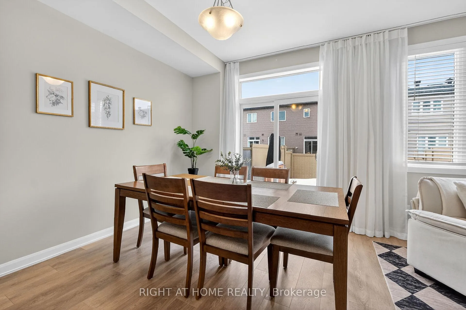 Photo 14 of 577 Decoeur Drive, Ottawa, Avalon West — HOMEH