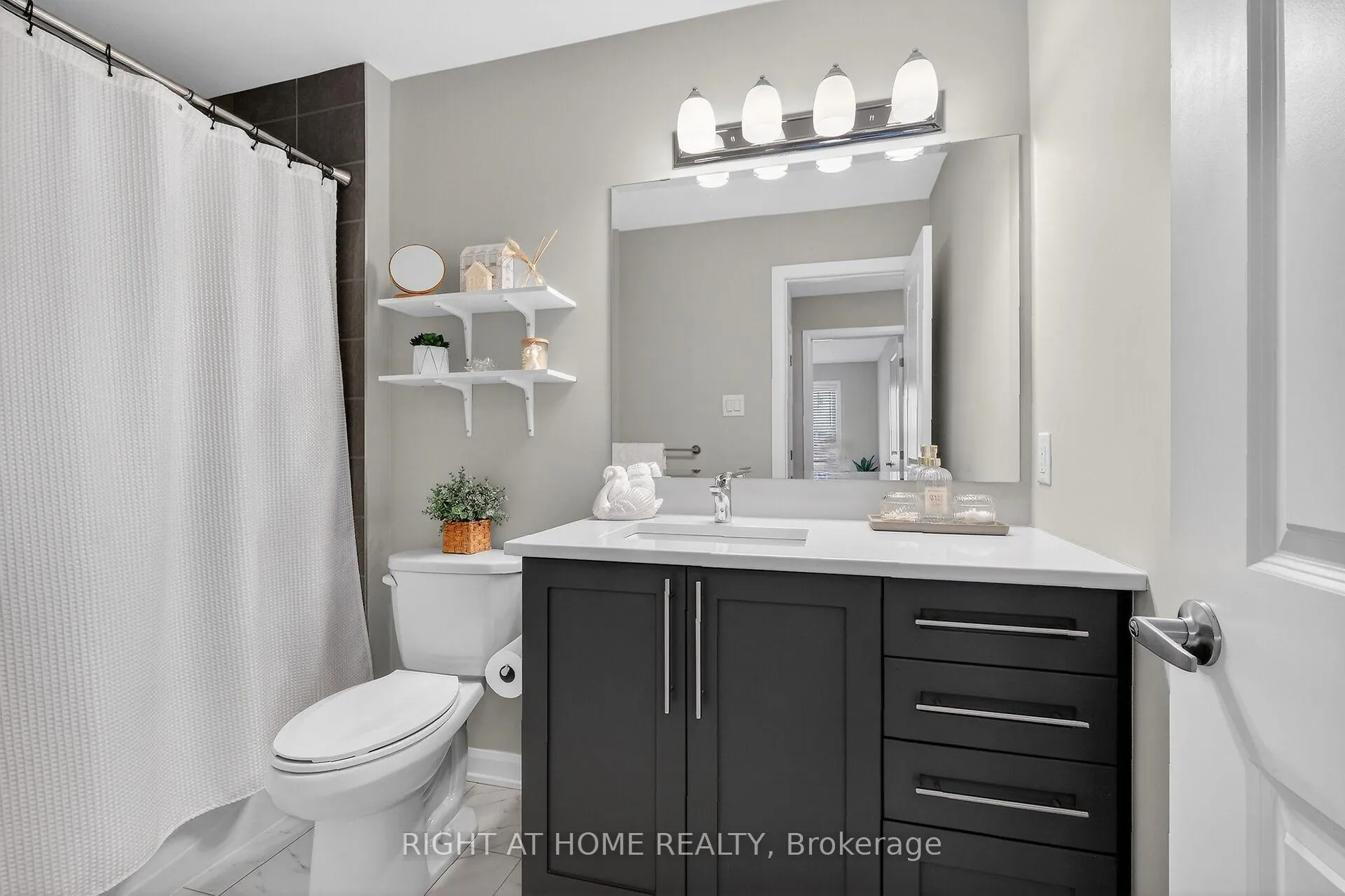 Photo 35 of 577 Decoeur Drive, Ottawa, Avalon West — HOMEH