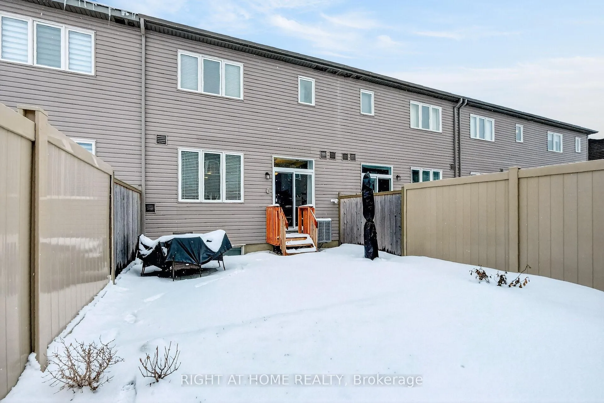 Photo 43 of 577 Decoeur Drive, Ottawa, Avalon West — HOMEH