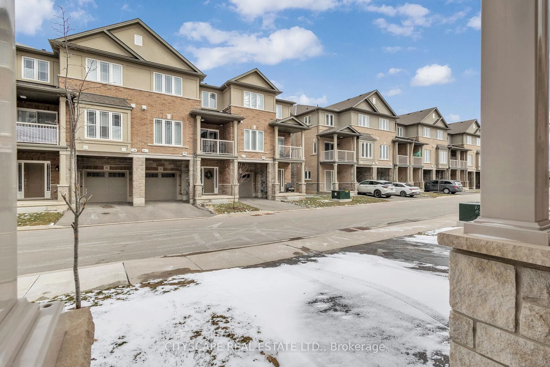 Photo 5 of Unit 9, 34 Laguna Village Crescent, Hamilton, Rural Glanbrook — HOMEH