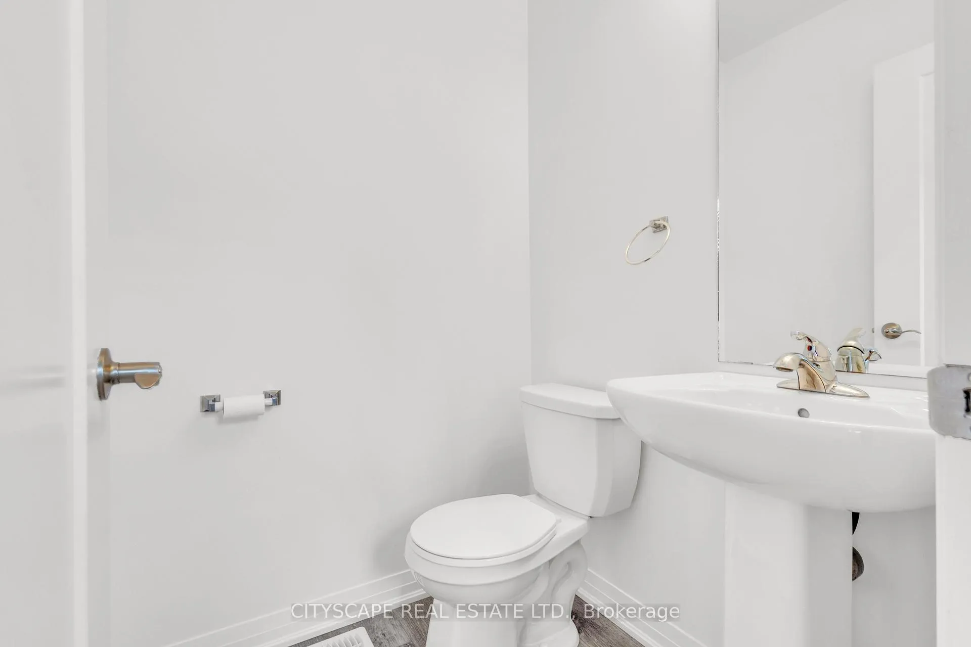Photo 20 of Unit 9, 34 Laguna Village Crescent, Hamilton, Rural Glanbrook — HOMEH
