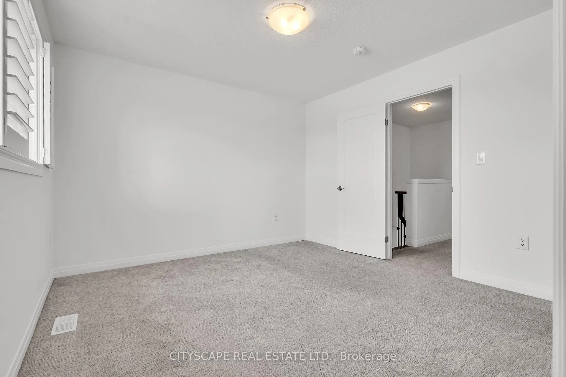 Photo 23 of Unit 9, 34 Laguna Village Crescent, Hamilton, Rural Glanbrook — HOMEH