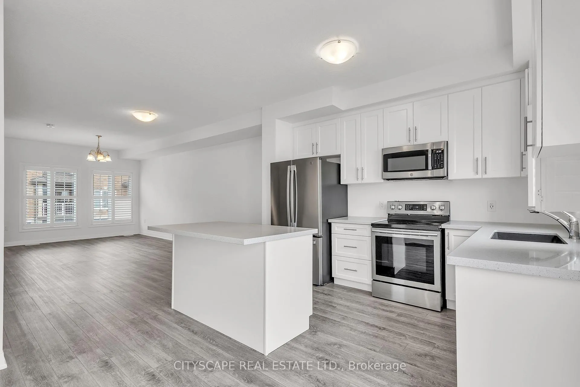 Photo 30 of Unit 9, 34 Laguna Village Crescent, Hamilton, Rural Glanbrook — HOMEH