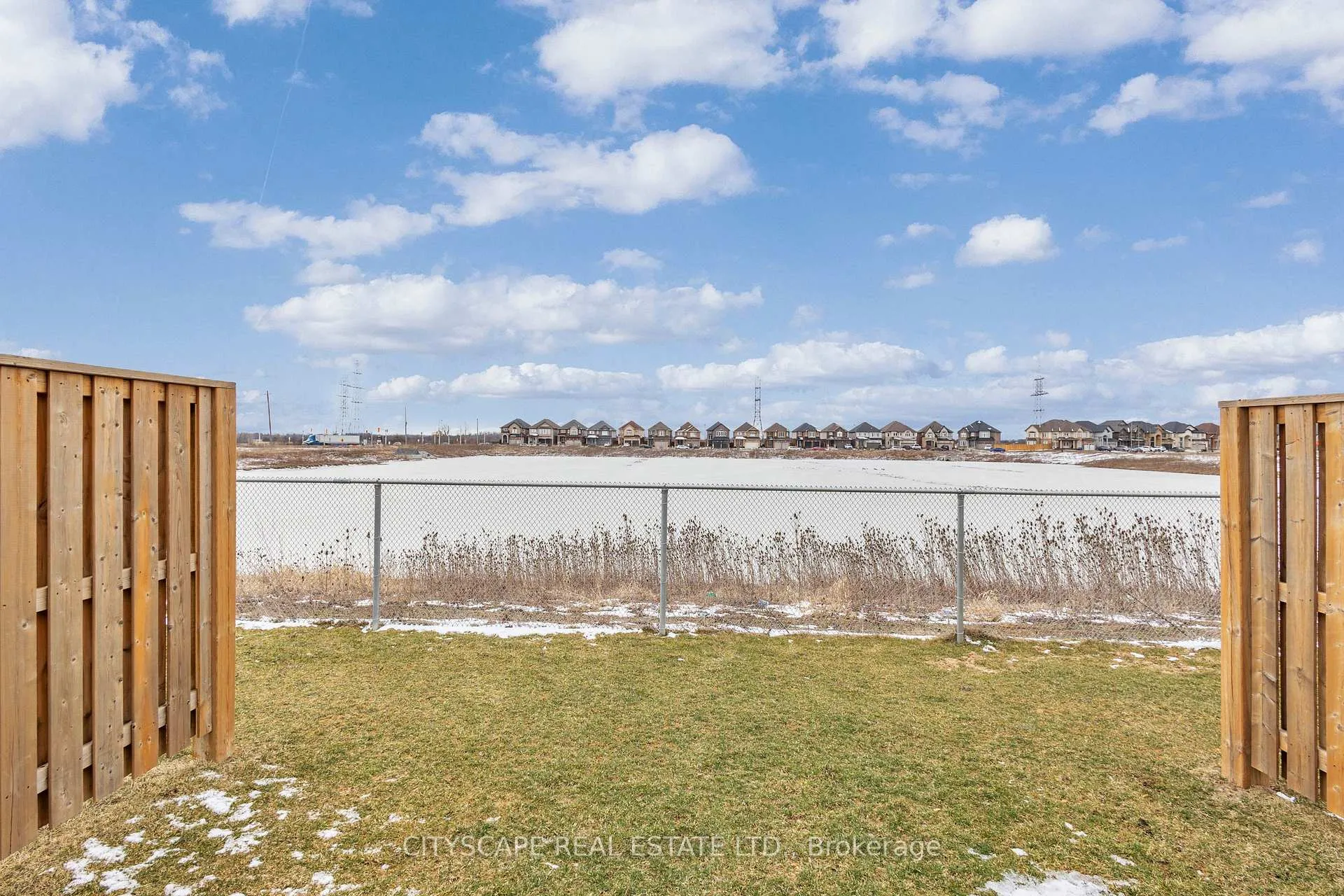 Photo 43 of Unit 9, 34 Laguna Village Crescent, Hamilton, Rural Glanbrook — HOMEH
