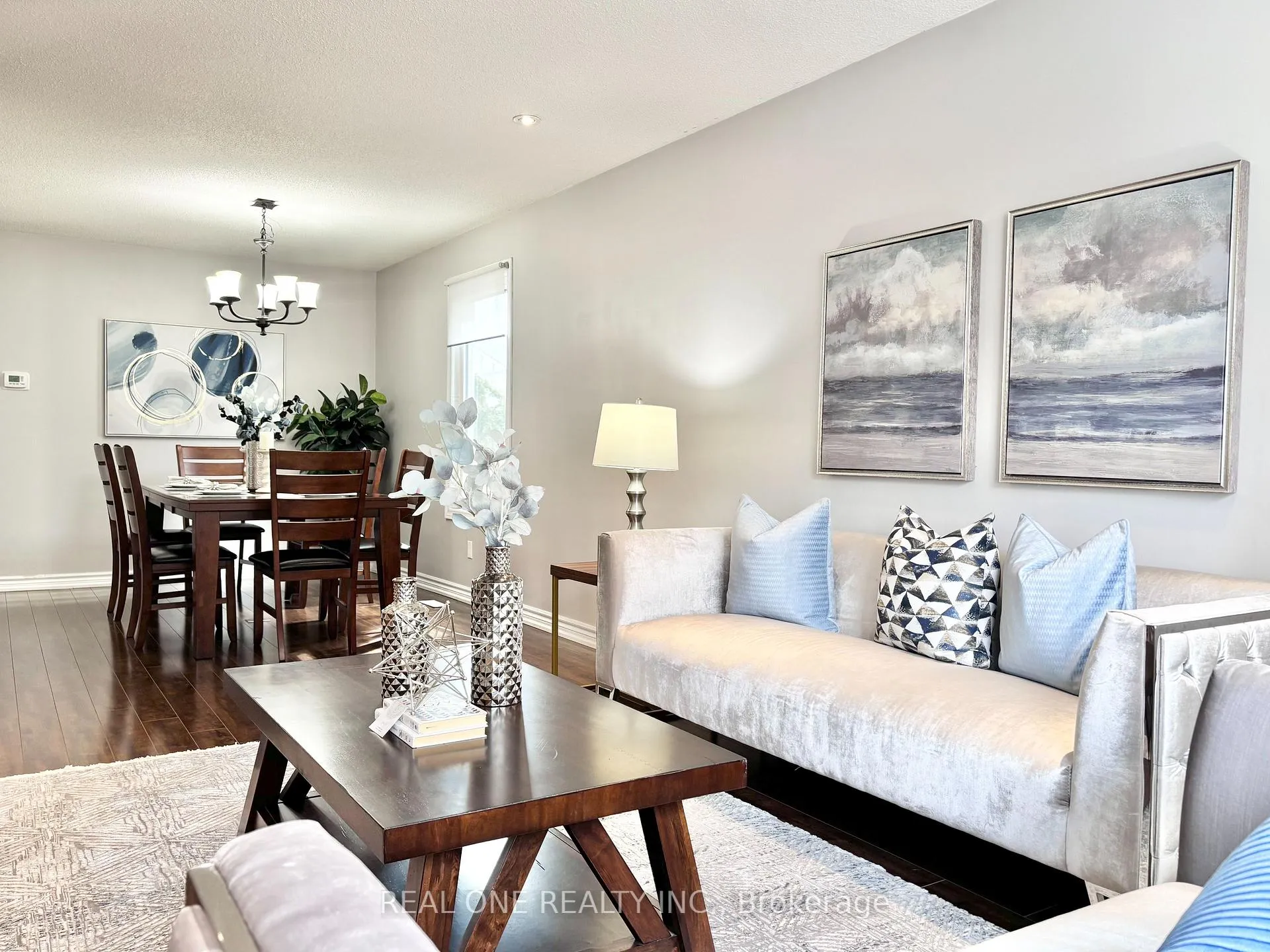 Photo 7 of 9 Breckonwood Crescent, Markham, Aileen-Willowbrook — HOMEH