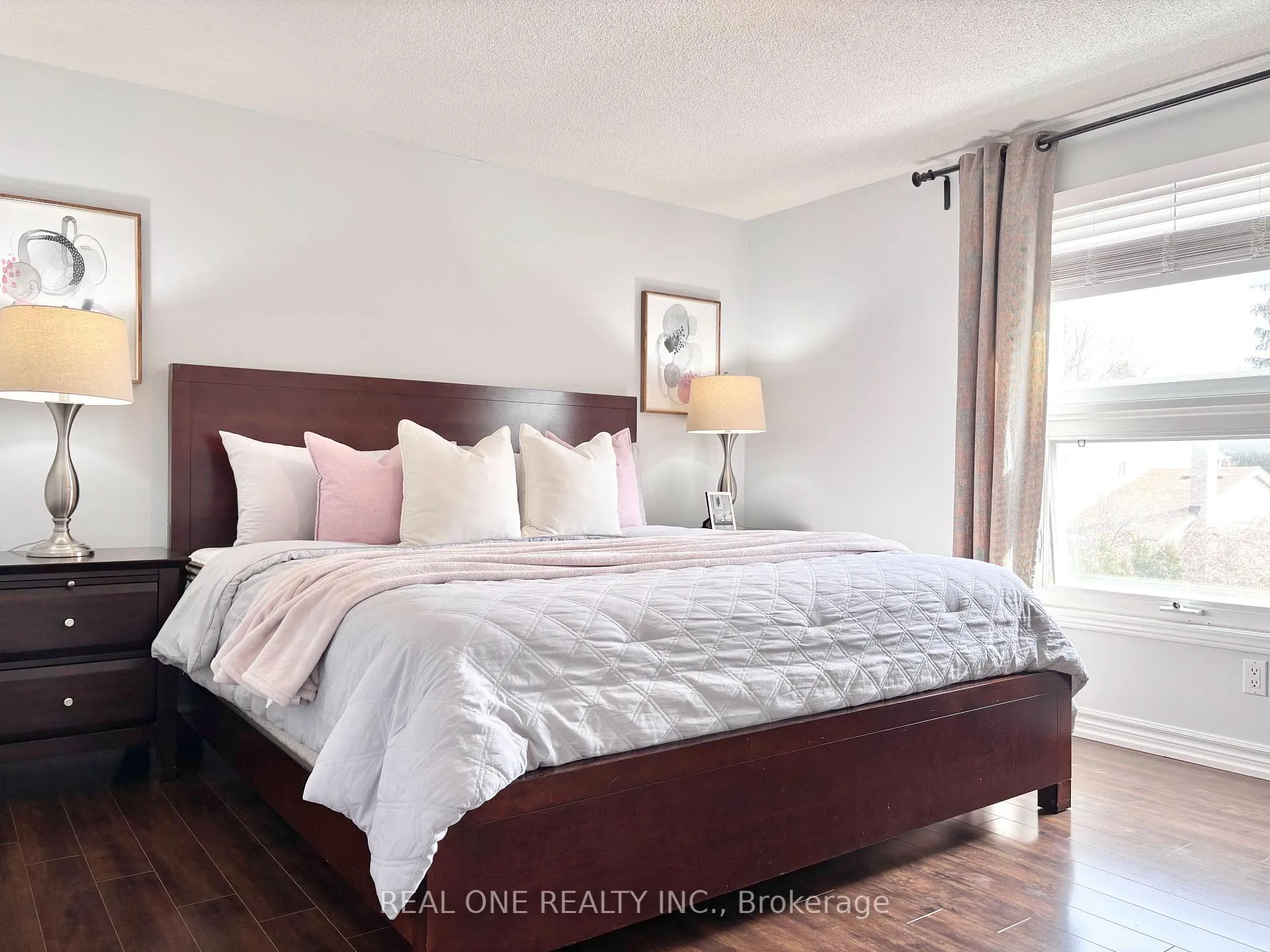 Photo 23 of 9 Breckonwood Crescent, Markham, Aileen-Willowbrook — HOMEH