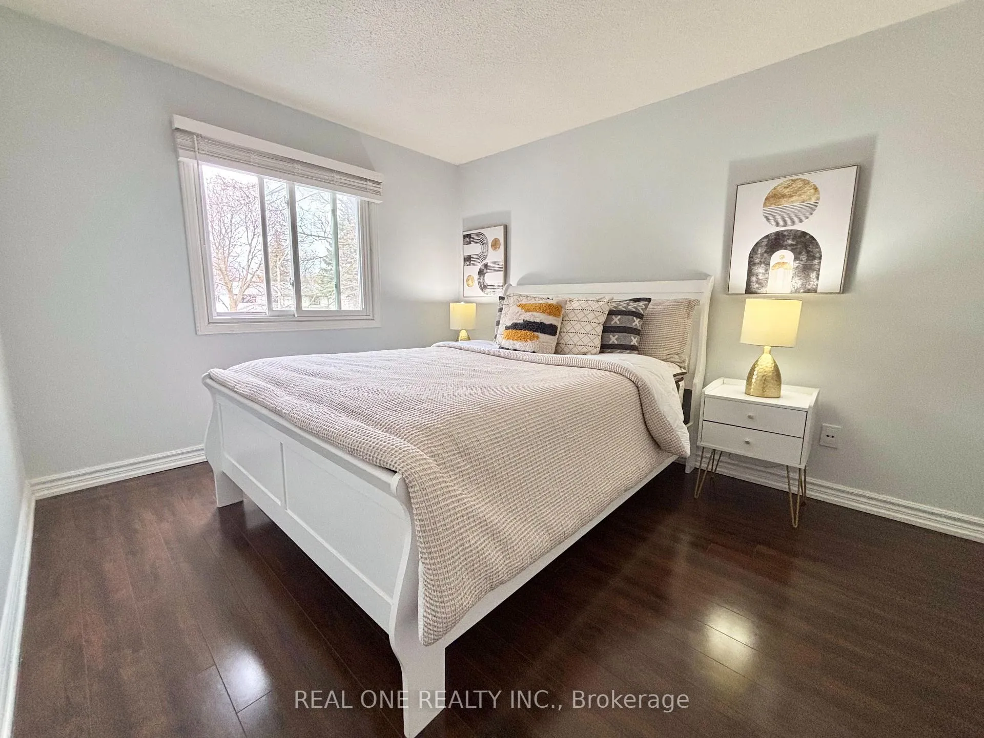 Photo 24 of 9 Breckonwood Crescent, Markham, Aileen-Willowbrook — HOMEH
