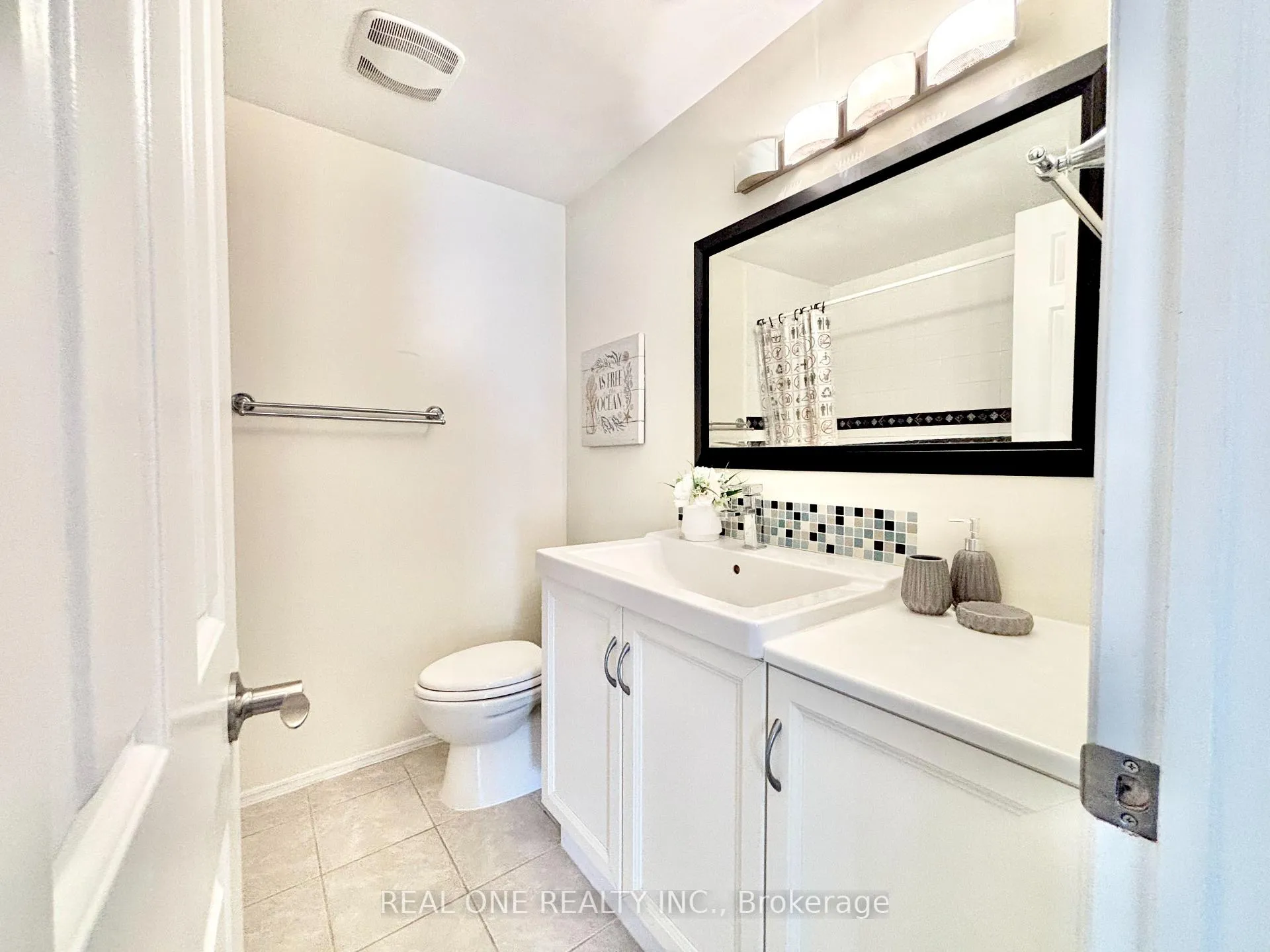 Photo 30 of 9 Breckonwood Crescent, Markham, Aileen-Willowbrook — HOMEH