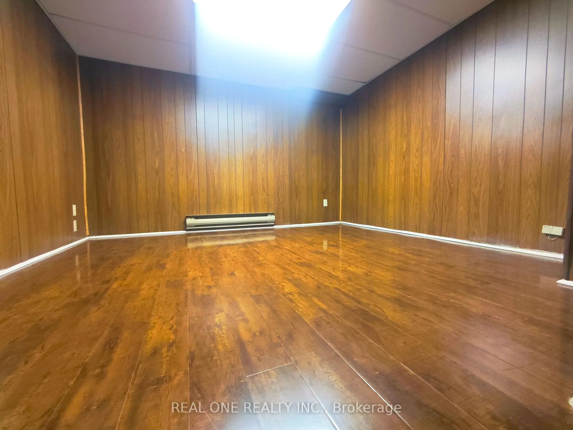 Photo 32 of 9 Breckonwood Crescent, Markham, Aileen-Willowbrook — HOMEH