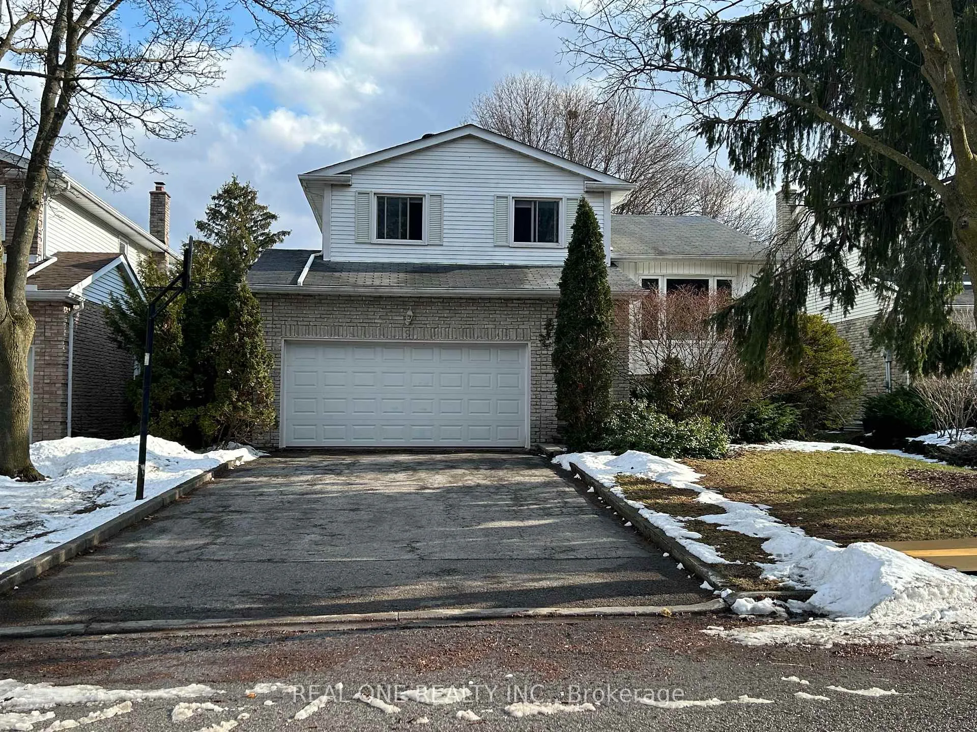 Photo 33 of 9 Breckonwood Crescent, Markham, Aileen-Willowbrook — HOMEH