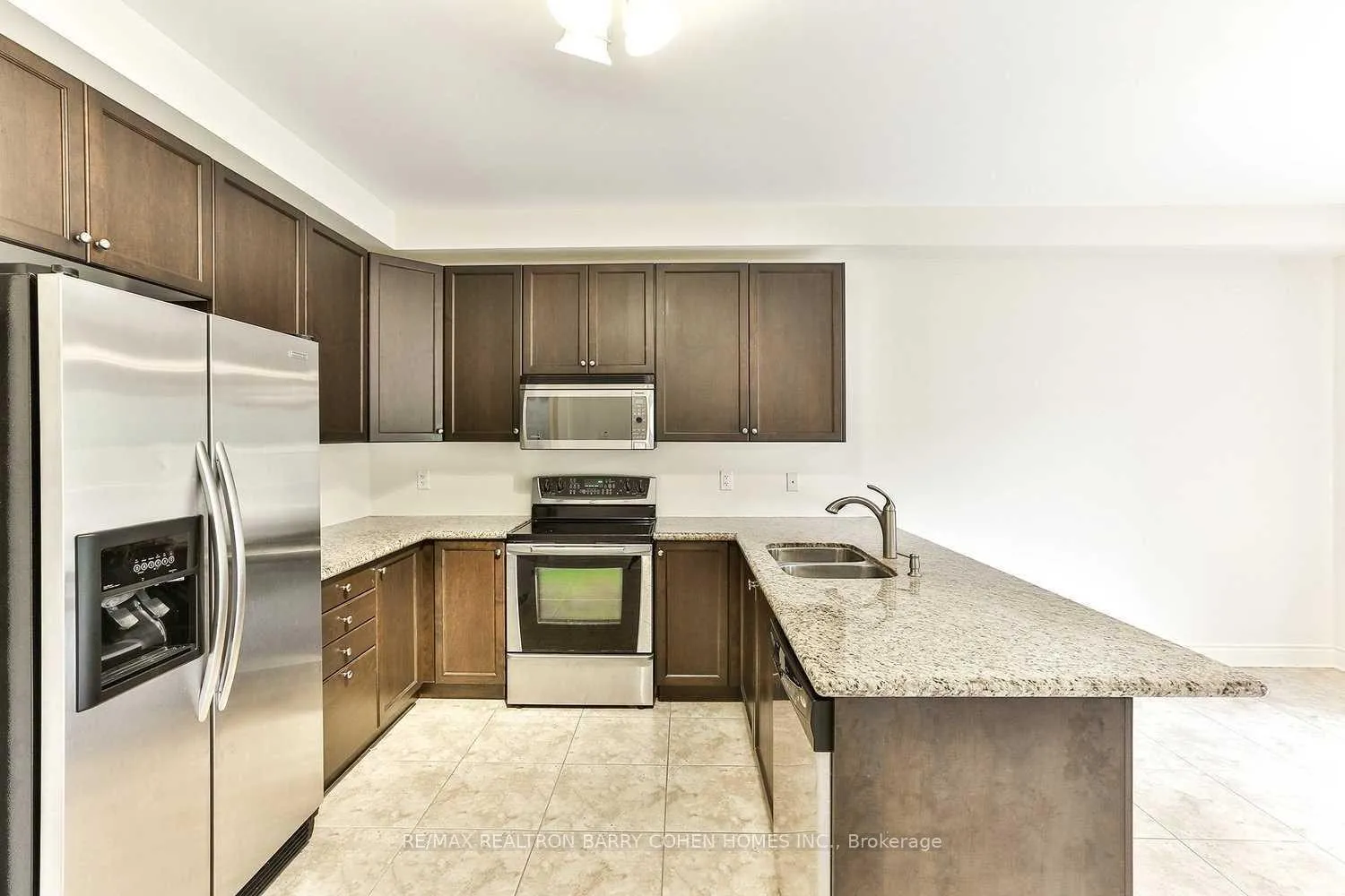 Photo 8 of 79 Giordano Way, Vaughan, Patterson — HOMEH