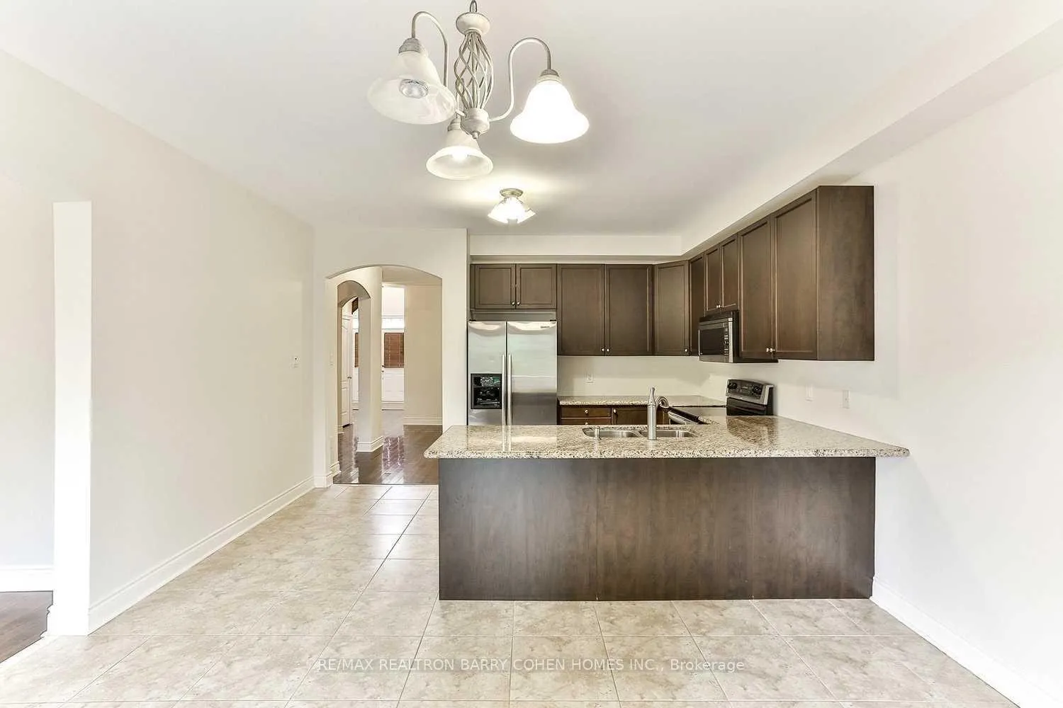Photo 9 of 79 Giordano Way, Vaughan, Patterson — HOMEH