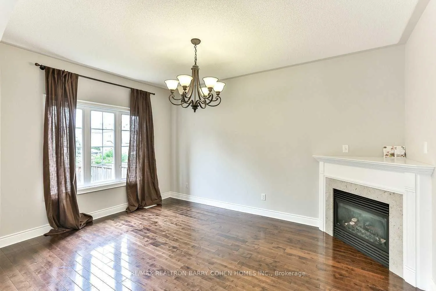 Photo 10 of 79 Giordano Way, Vaughan, Patterson — HOMEH