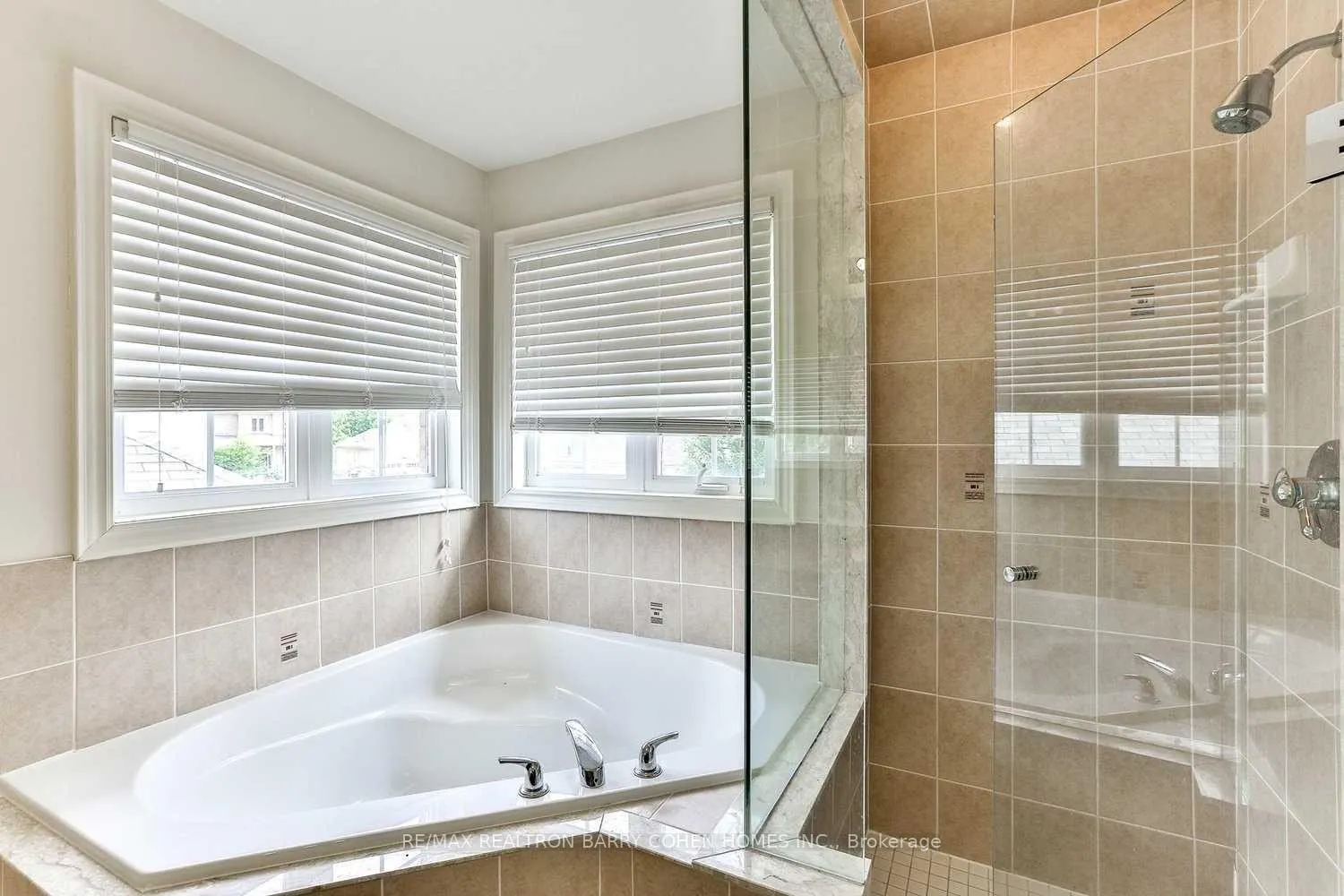 Photo 16 of 79 Giordano Way, Vaughan, Patterson — HOMEH