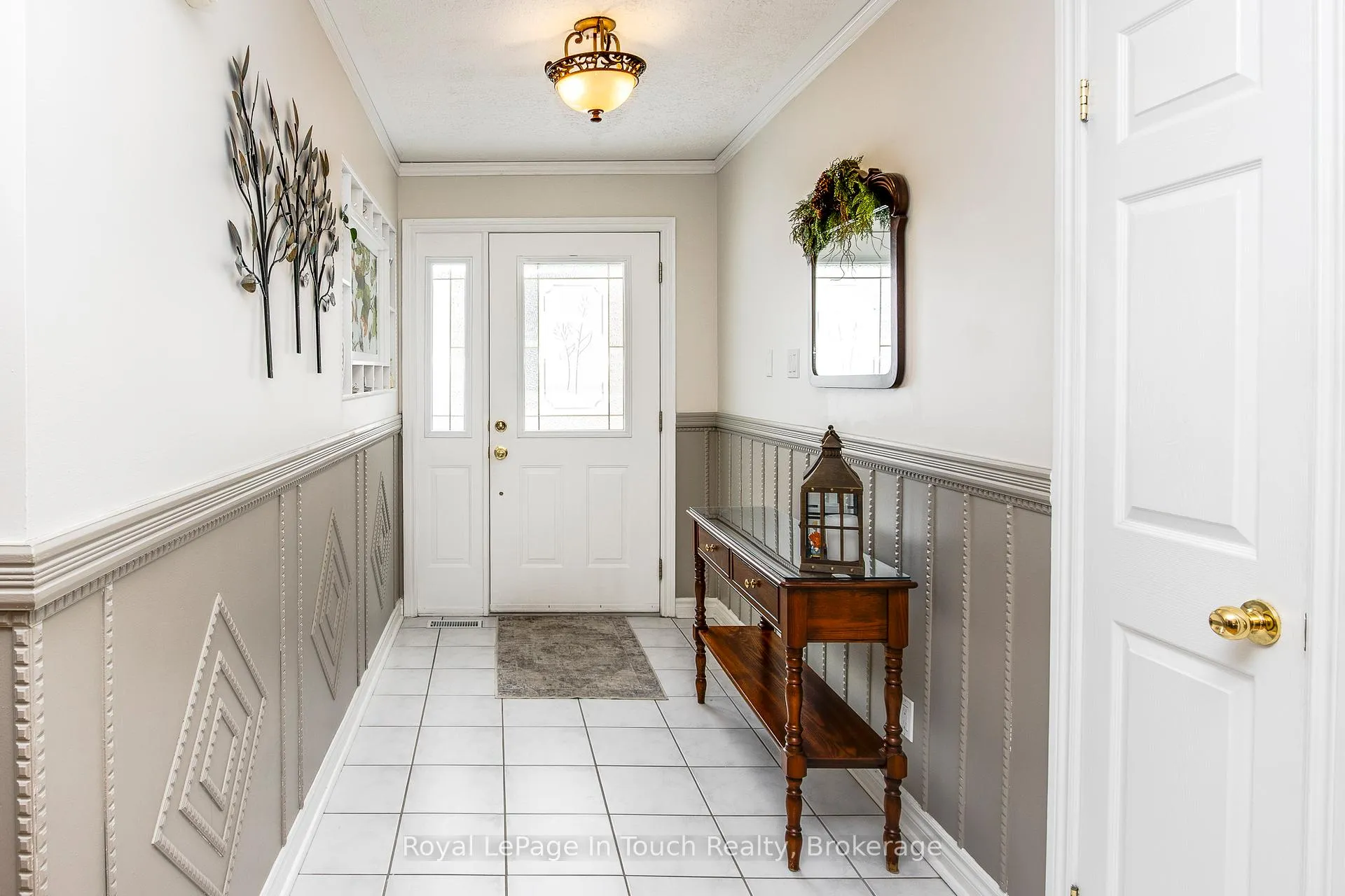 Photo 4 of Unit 2, 90 Burke Street, Penetanguishene — HOMEH