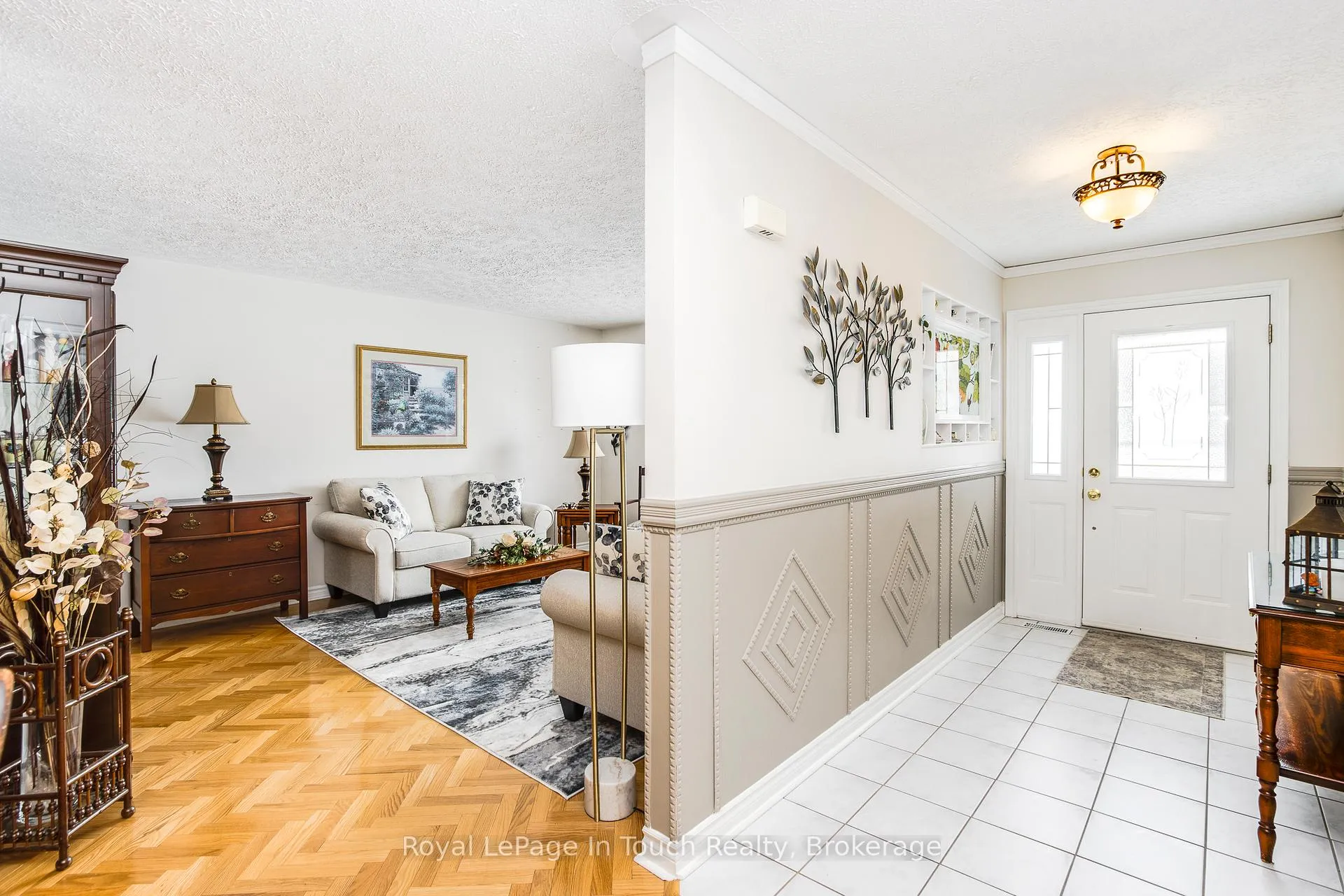 Photo 5 of Unit 2, 90 Burke Street, Penetanguishene — HOMEH