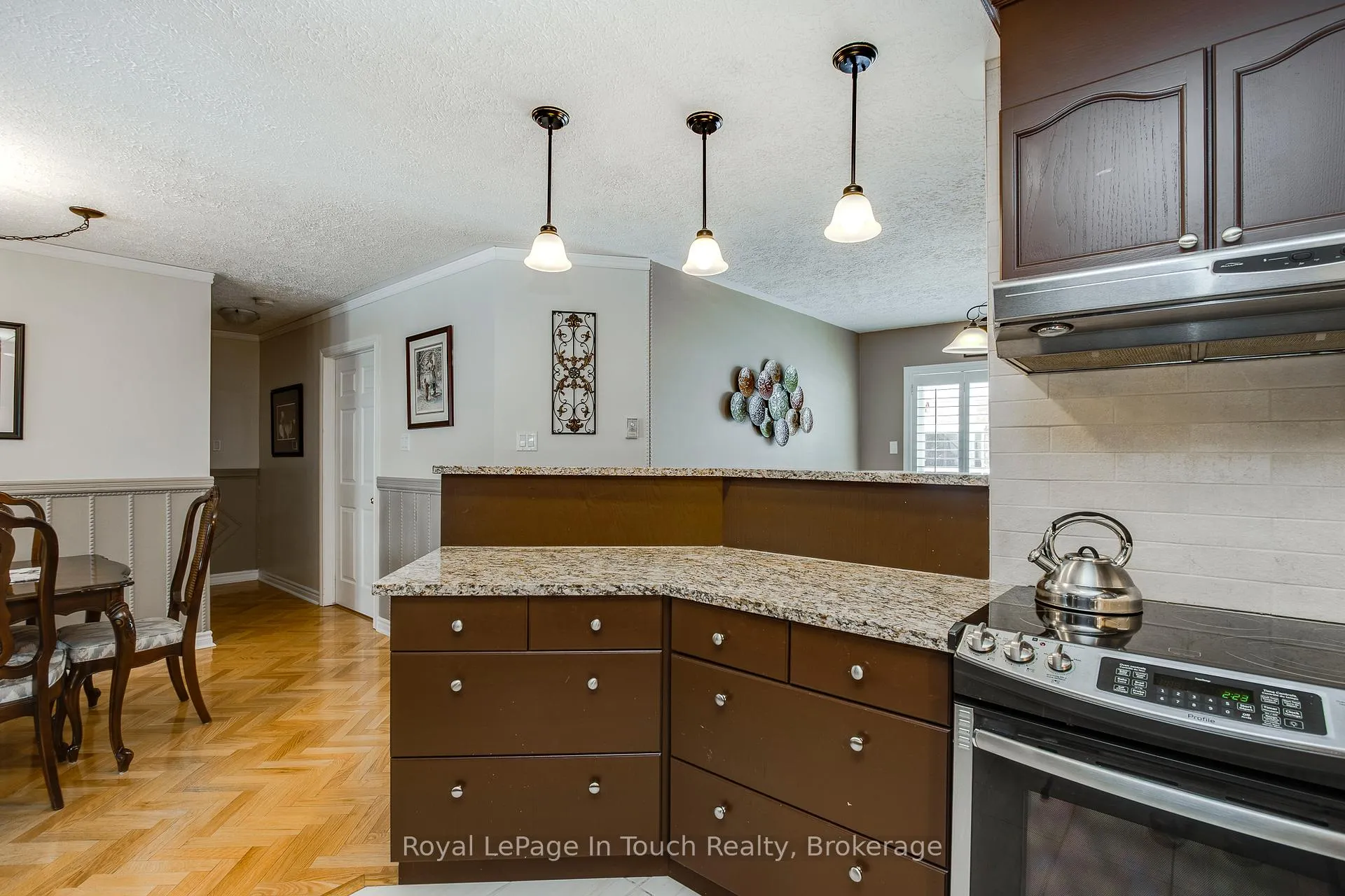 Photo 14 of Unit 2, 90 Burke Street, Penetanguishene — HOMEH
