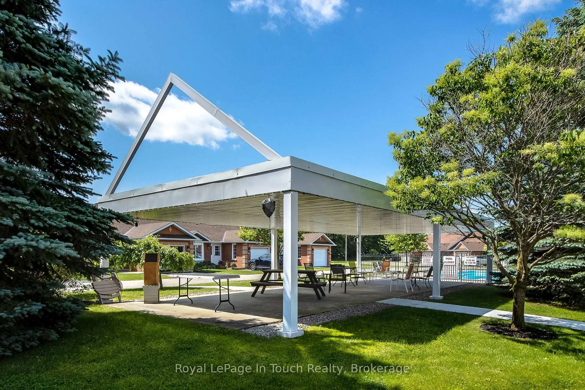 Photo 33 of Unit 2, 90 Burke Street, Penetanguishene — HOMEH