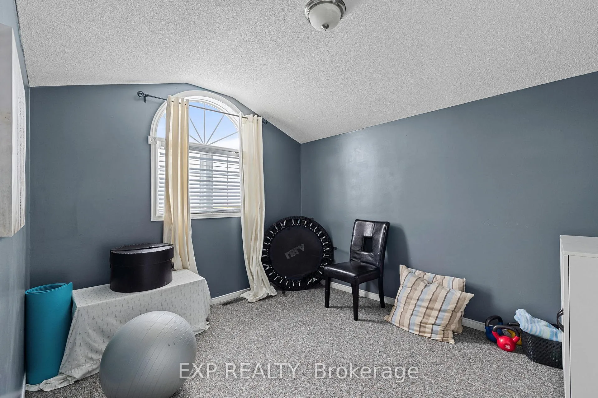 Photo 25 of 5 Sun King Crescent, Barrie, Innis-Shore — HOMEH