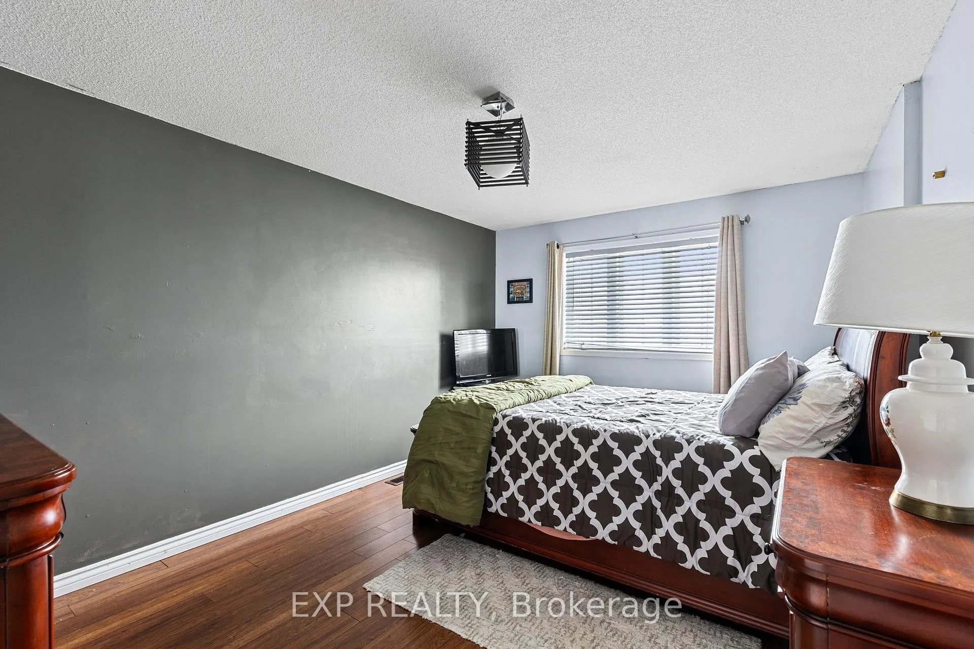 Photo 27 of 5 Sun King Crescent, Barrie, Innis-Shore — HOMEH