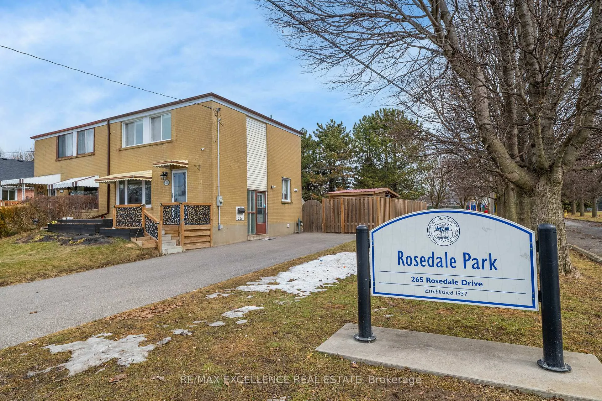 Photo 1 of 231 Rosedale Drive, Whitby, Downtown Whitby — HOMEH