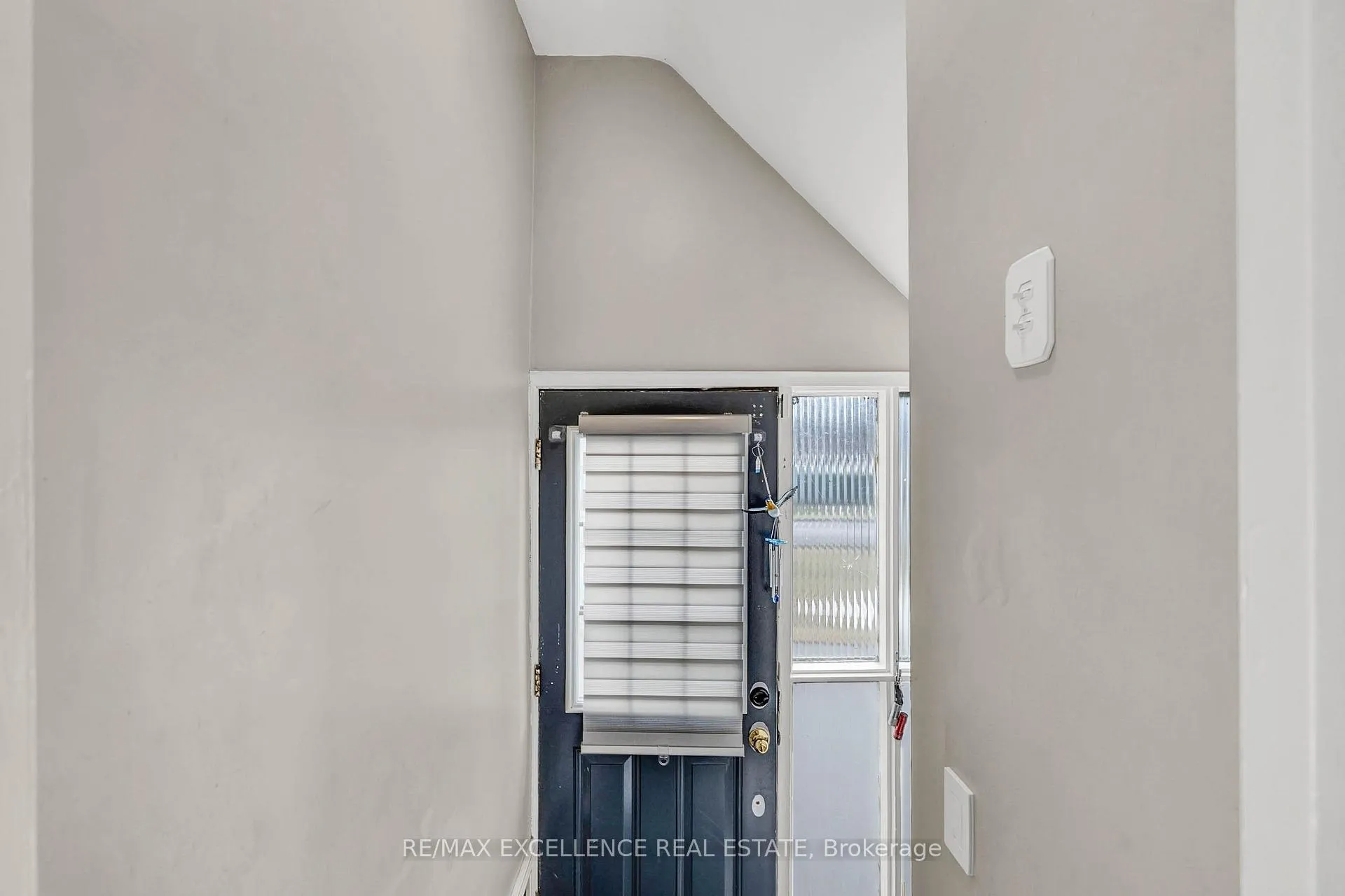 Photo 24 of 231 Rosedale Drive, Whitby, Downtown Whitby — HOMEH
