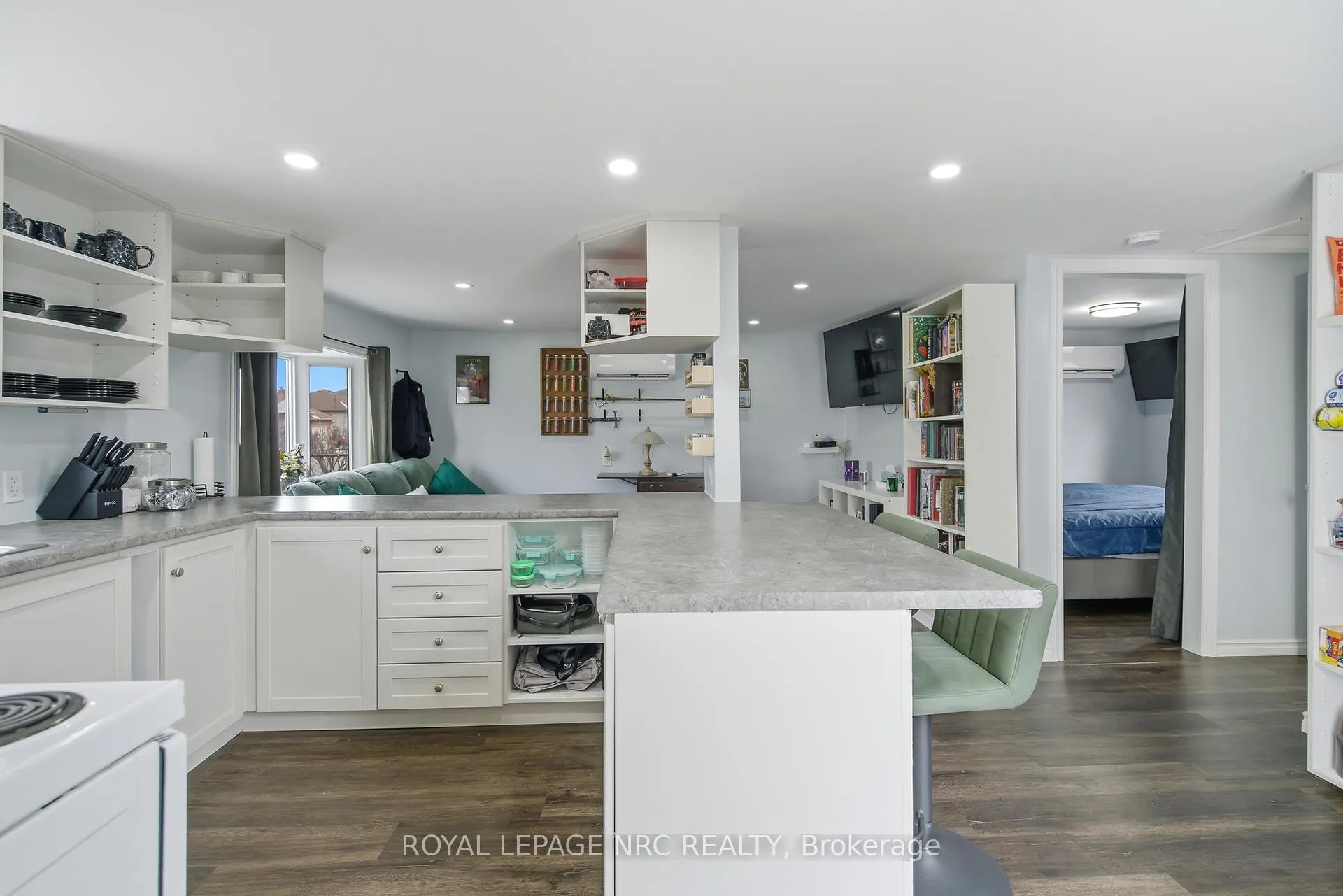 Photo 3 of 507 Harriet Street, Welland, Lincoln/Crowland — HOMEH