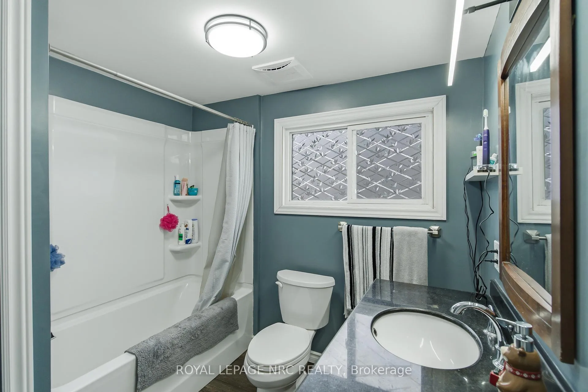 Photo 13 of 507 Harriet Street, Welland, Lincoln/Crowland — HOMEH