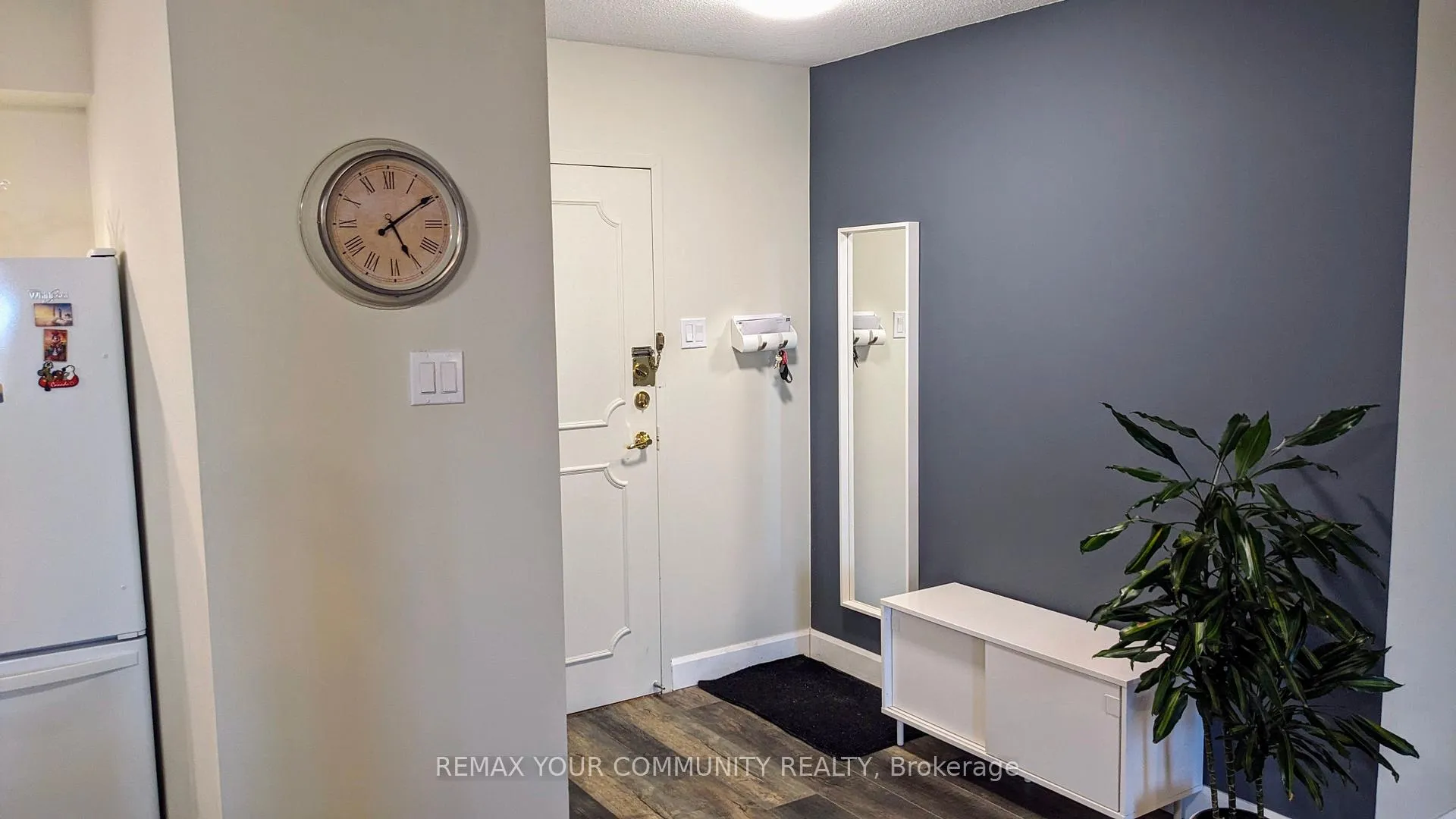 Photo 6 of Unit 901, 8111 Yonge Street, Markham, Royal Orchard — HOMEH