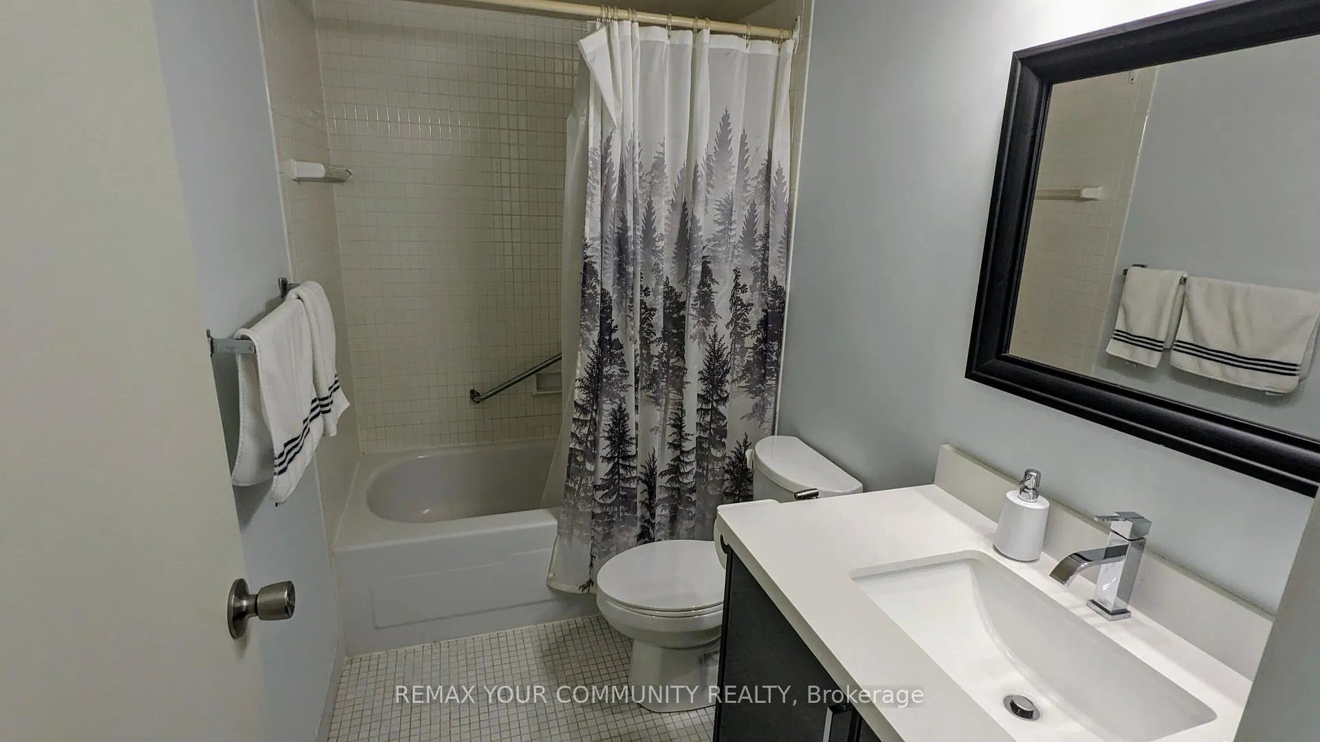Photo 25 of Unit 901, 8111 Yonge Street, Markham, Royal Orchard — HOMEH