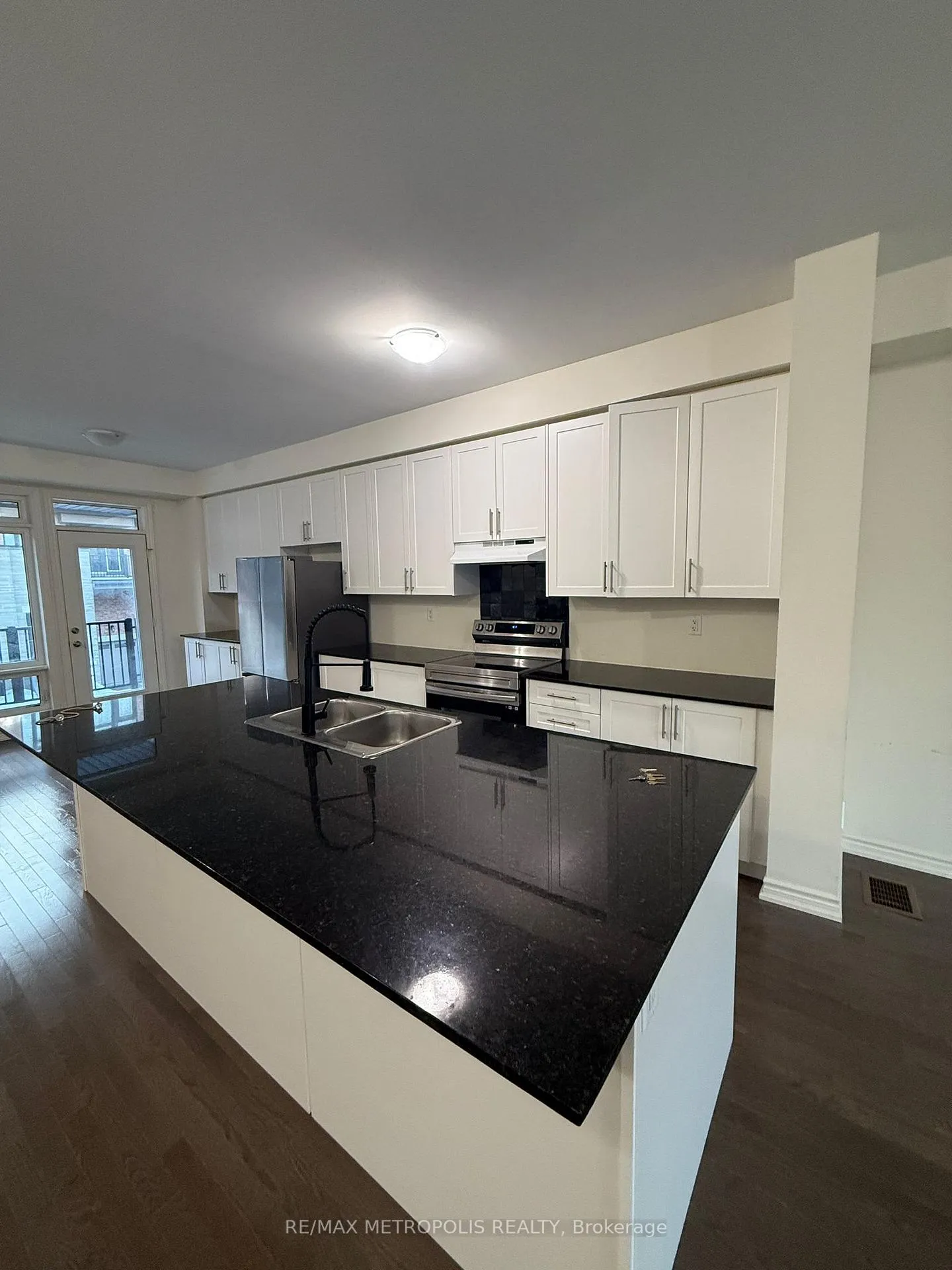Photo 2 of 508 Danks Ridge Drive, Ajax, South East — HOMEH