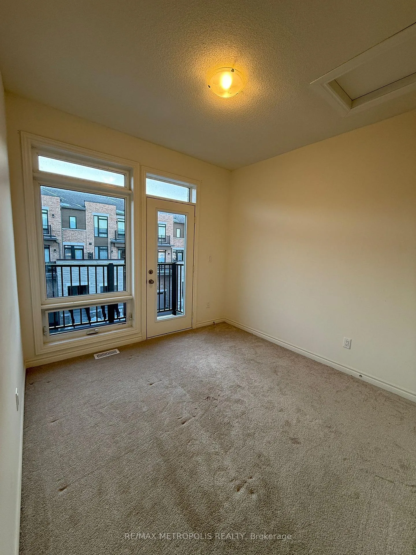 Photo 4 of 508 Danks Ridge Drive, Ajax, South East — HOMEH