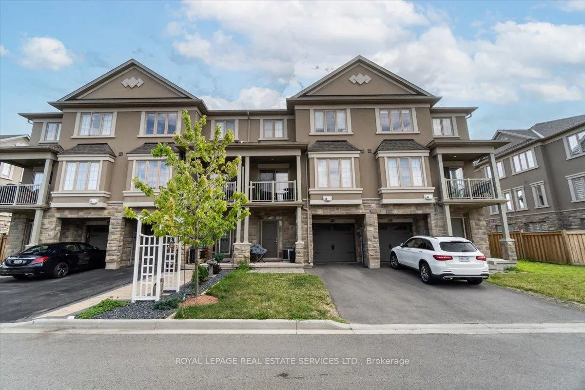 Photo 1 of 2307 Natasha Circle, Oakville, Bronte Creek — HOMEH