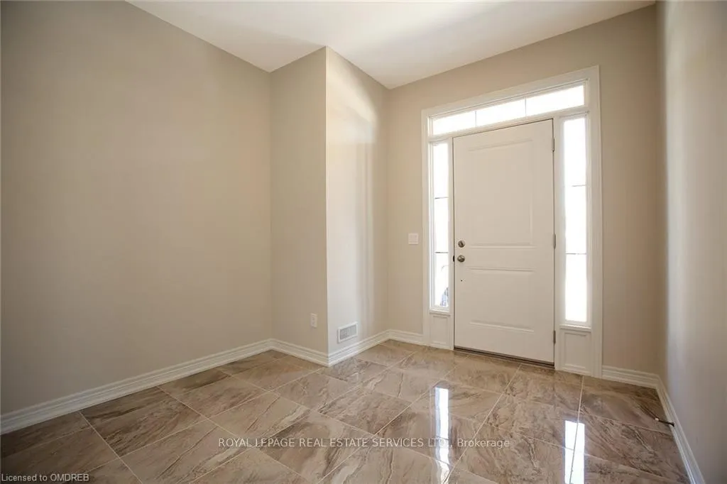 Photo 3 of 2307 Natasha Circle, Oakville, Bronte Creek — HOMEH