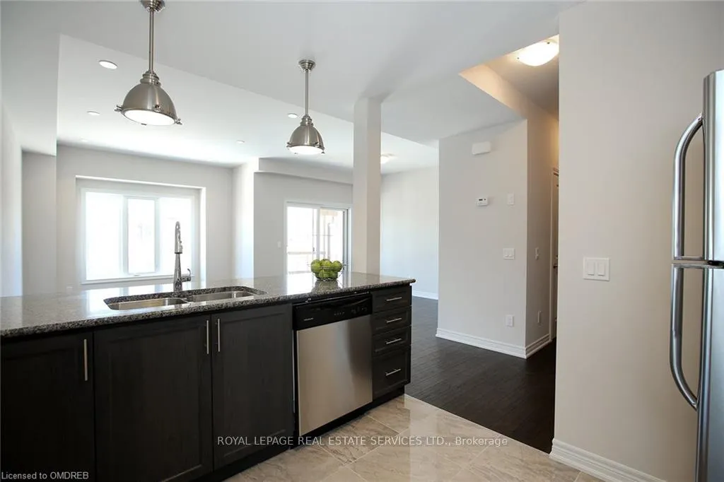 Photo 12 of 2307 Natasha Circle, Oakville, Bronte Creek — HOMEH