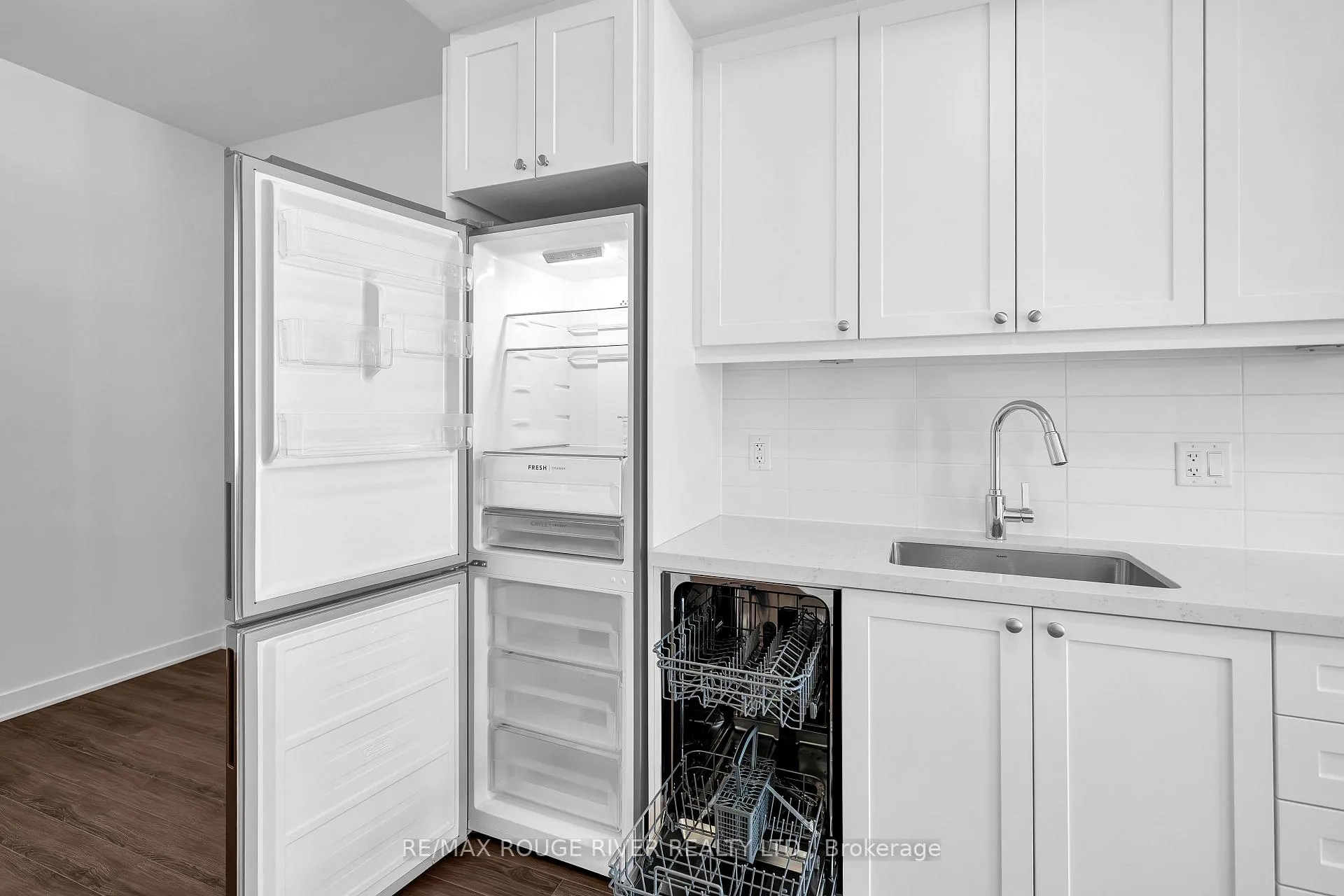 Photo 8 of Unit 624, 51 Clarington Boulevard, Clarington, Bowmanville — HOMEH