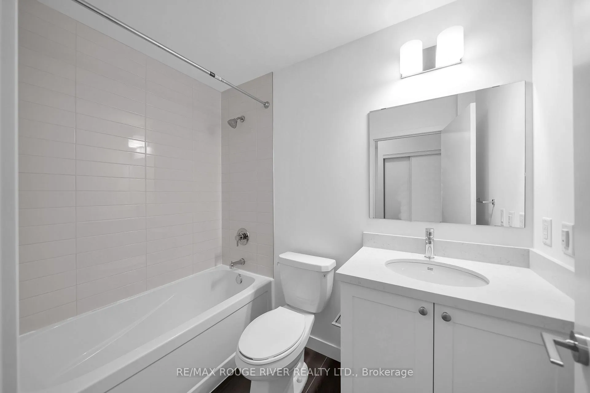Photo 14 of Unit 624, 51 Clarington Boulevard, Clarington, Bowmanville — HOMEH