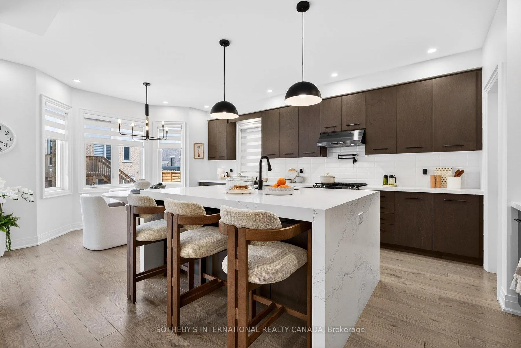 Photo 9 of 115 Avanti Crescent, Hamilton, Waterdown — HOMEH
