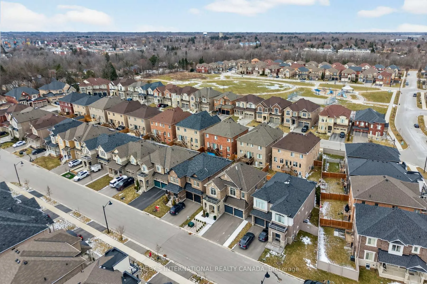 Photo 41 of 115 Avanti Crescent, Hamilton, Waterdown — HOMEH