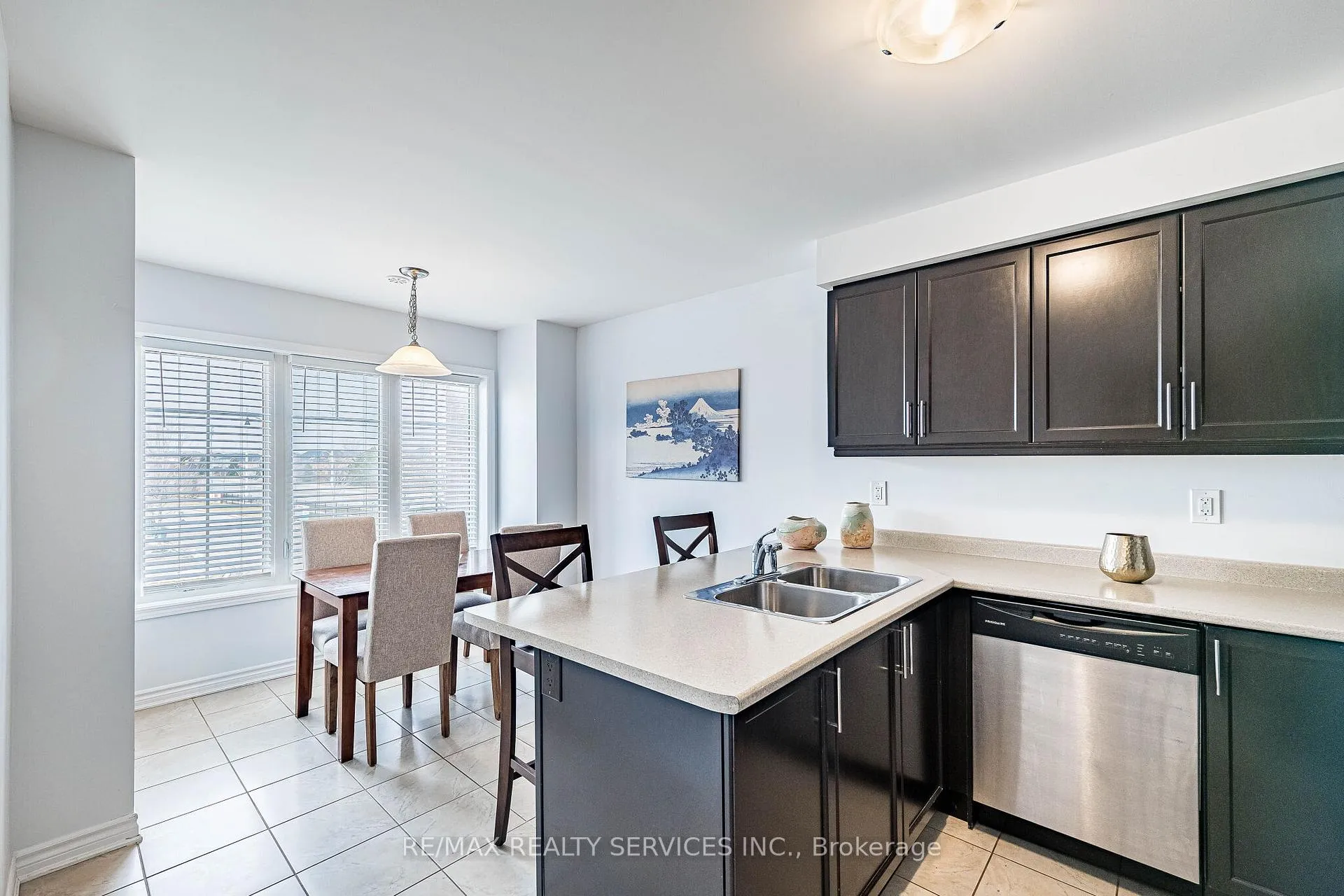 Photo 15 of 44 Bannister Crescent, Brampton, Northwest Brampton — HOMEH